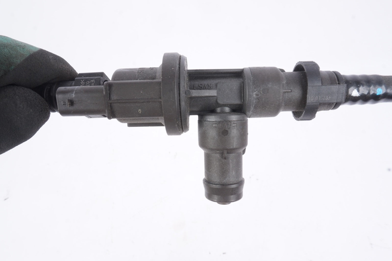2018 - 2022 BMW X2 F39 2.0L FUEL VAPOR CANISTER FILTER W/ HOSE TUBE PIPE OEM