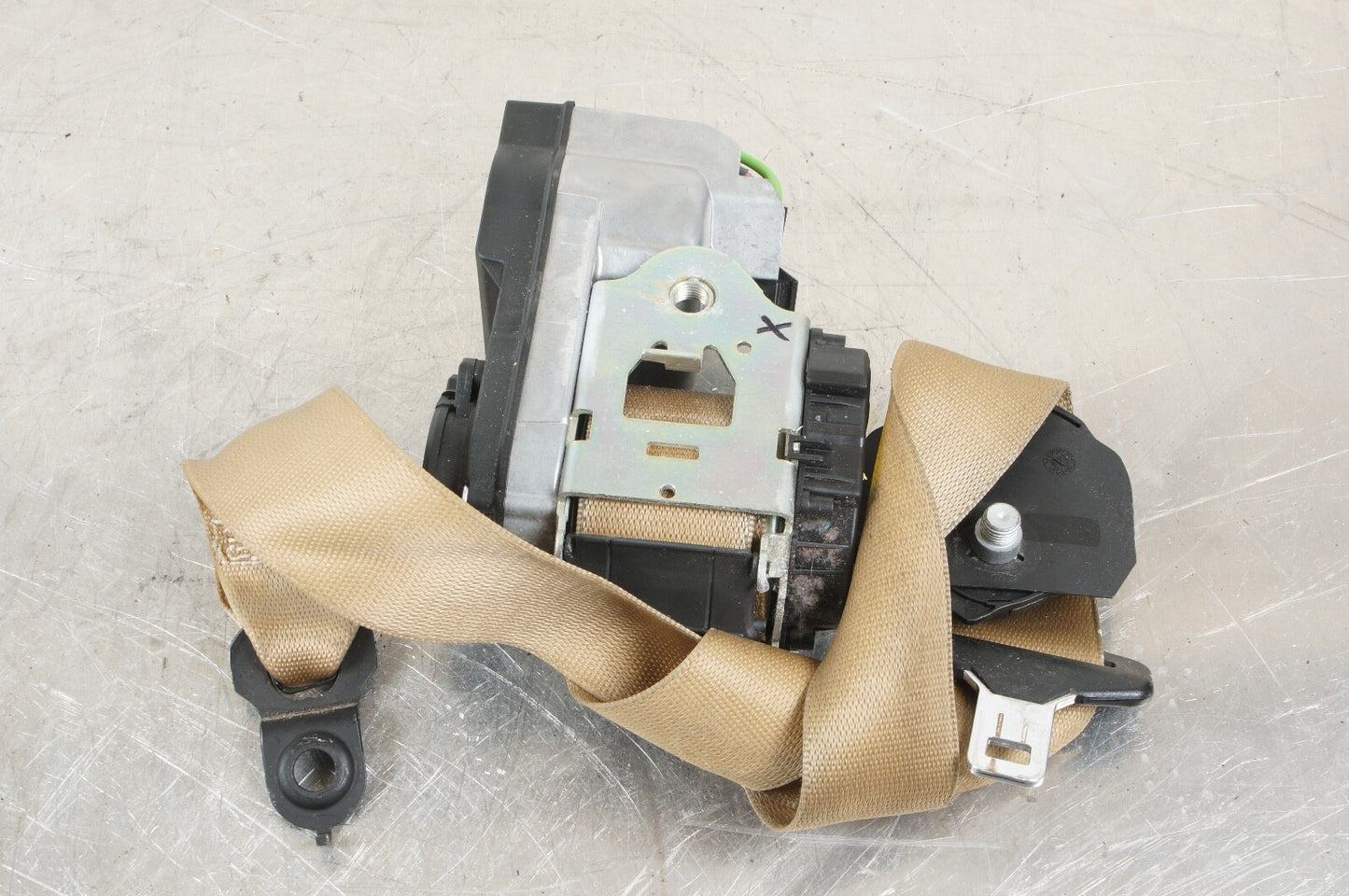 06-13 Mercedes W251 R350 R500 Front Left Driver Side Seat Belt Seatbelt OEM