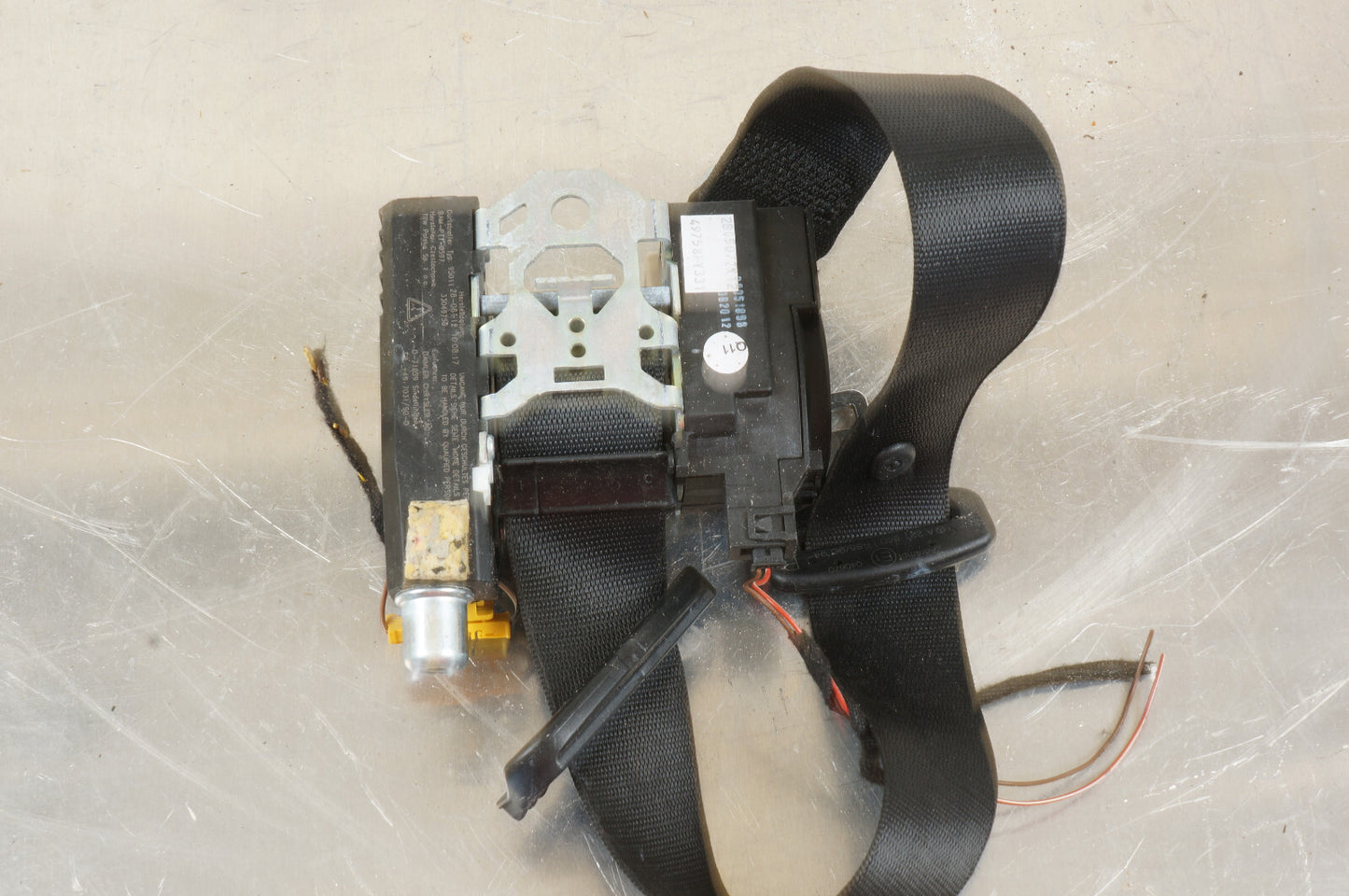 07-09 MERCEDES S550 W221 REAR RIGHT PASSENGER SIDE SEAT BELT RETRACTOR  OEM