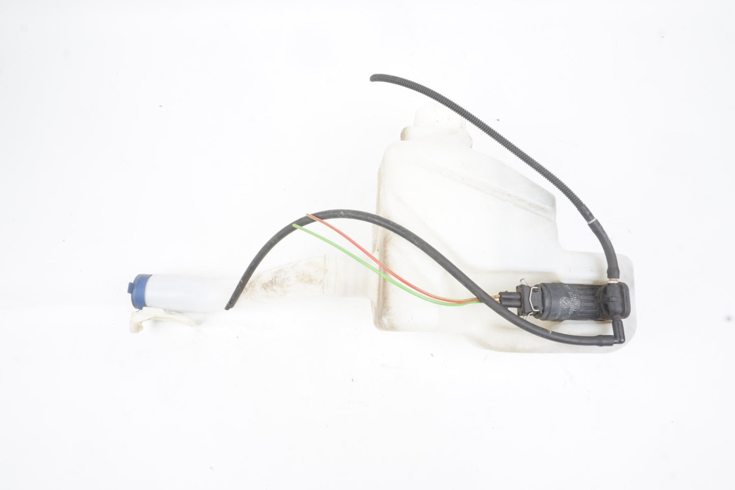 2014 - 2017 Fiat 500L Trekking Windshield Washer Tank Reservoir Bottle w/ Motor