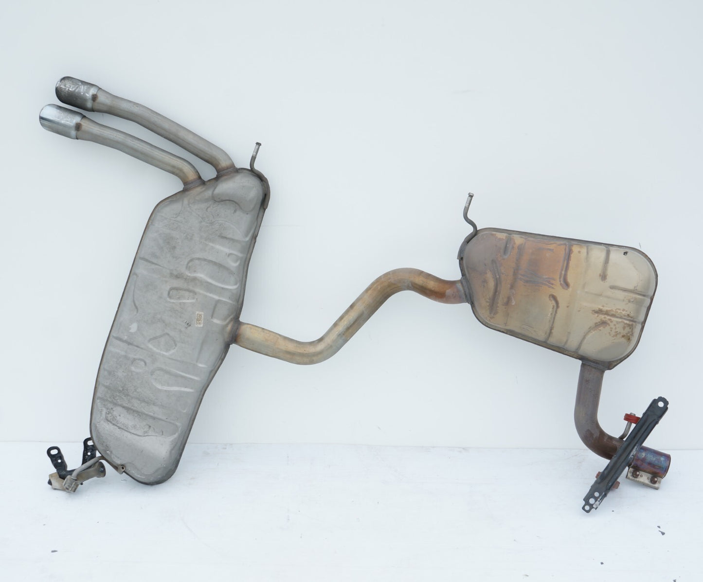 2012 - 2016 VOLKSWAGEN EOS EXHAUST PIPE & MUFFLER OEM
