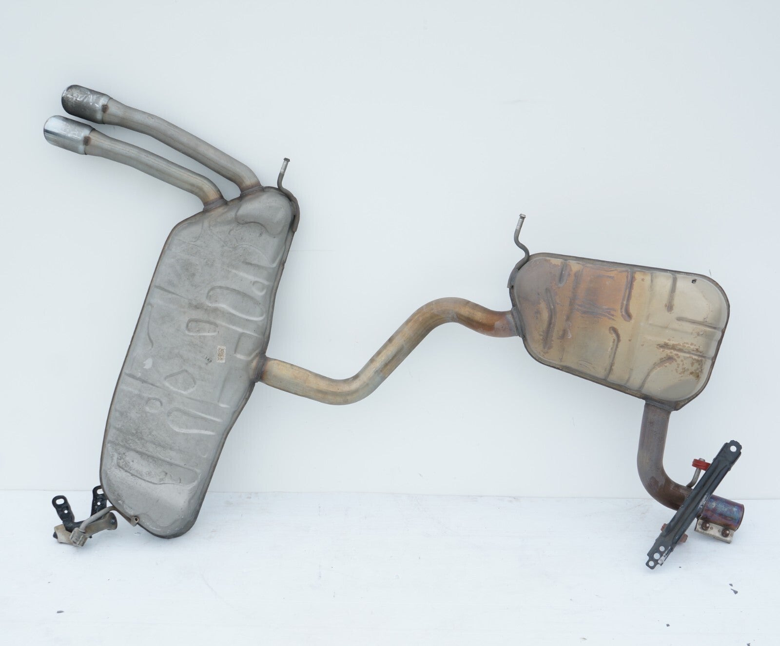 2012 - 2016 VOLKSWAGEN EOS EXHAUST PIPE & MUFFLER OEM