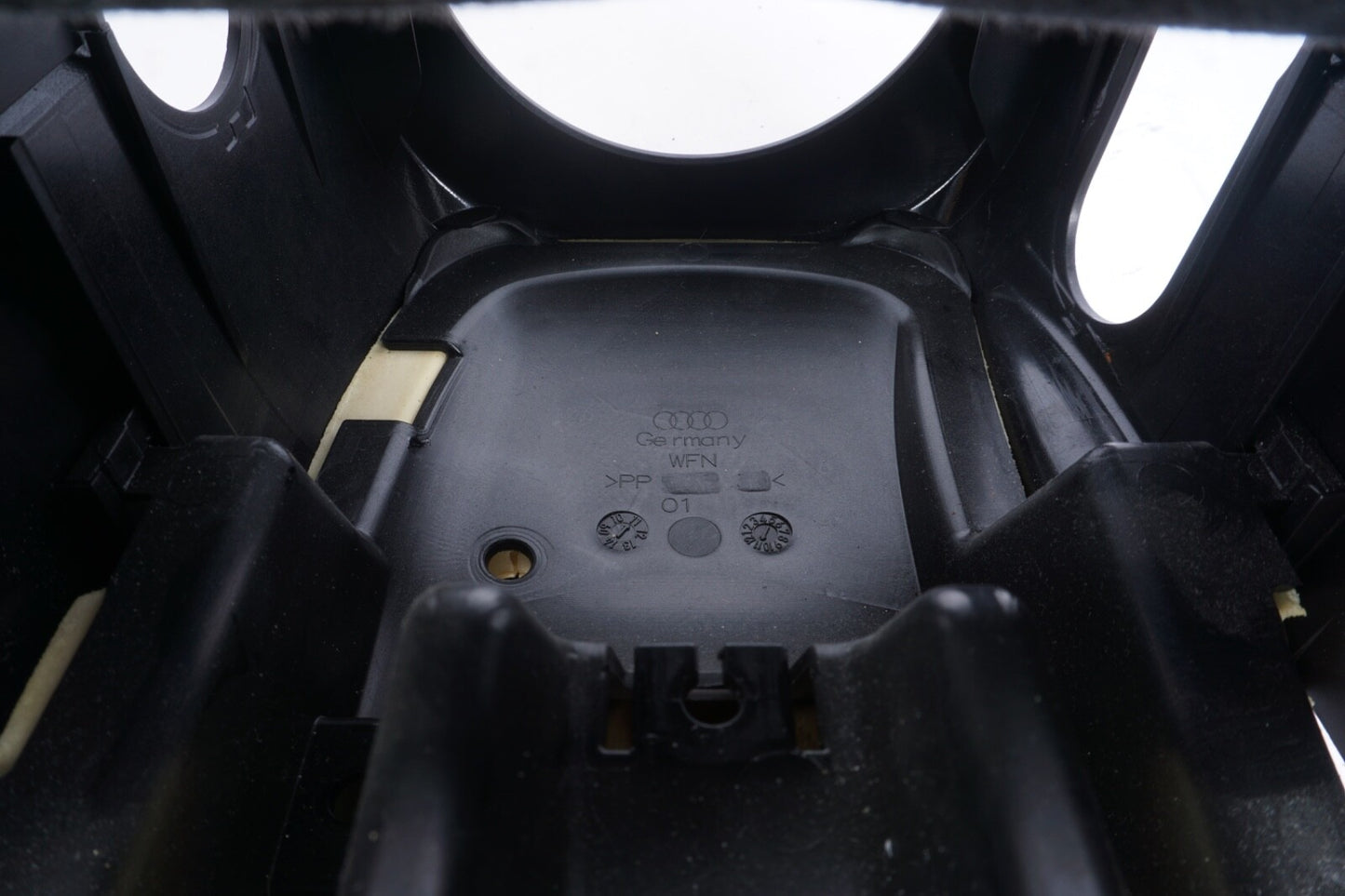 2012-2018 AUDI A7 4G8 STEERING COLUMN SHROUD COVER OEM