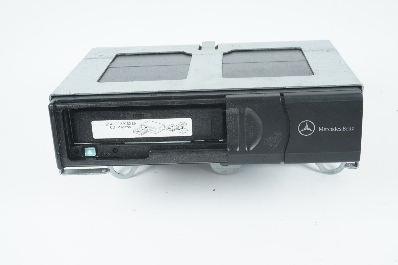 2003 - 2008 Mercedes SL500 R230 CD Changer 6 Disk Player  2208274642  OEM