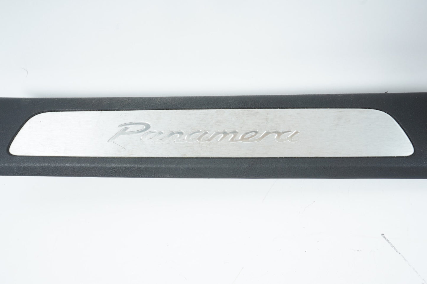 10 - 16 PORSCHE PANAMERA FRONT RIGHT PASS SIDE DOOR SILL SCUFF PLATE TRIM OEM