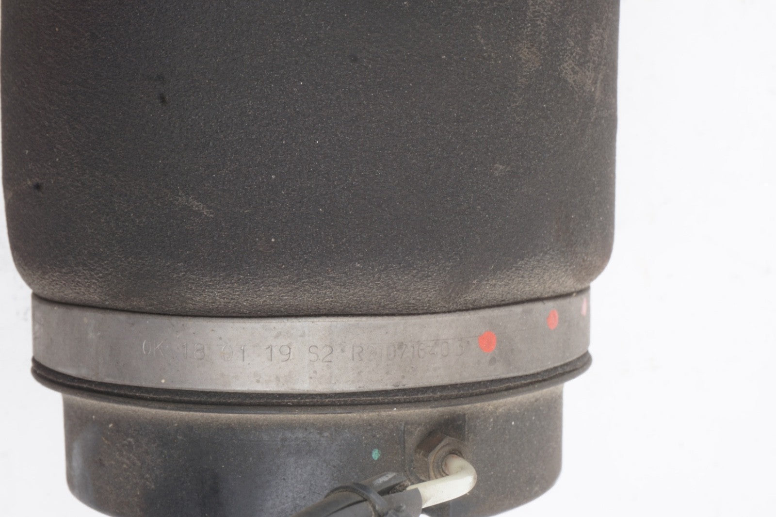2006 - 2019 Mercedes X164 GL450 GLS550 ML550 Rear Left or Right Air Bag Shock