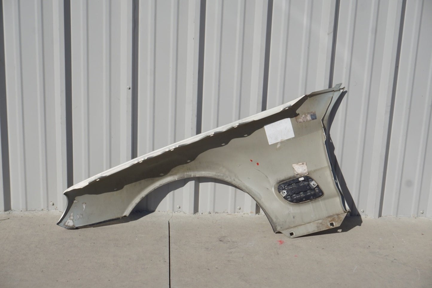 03-08 Mercedes R230 SL500 SL550 SL55 Fender Front Right Passenger Side OEM