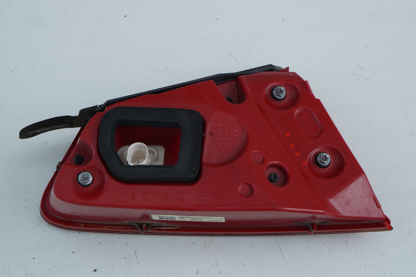 2011-2014 AUDI A8 A8L TAIL LIGHT RIGHT PASSENGER SIDE INNER 4H0945094A OEM