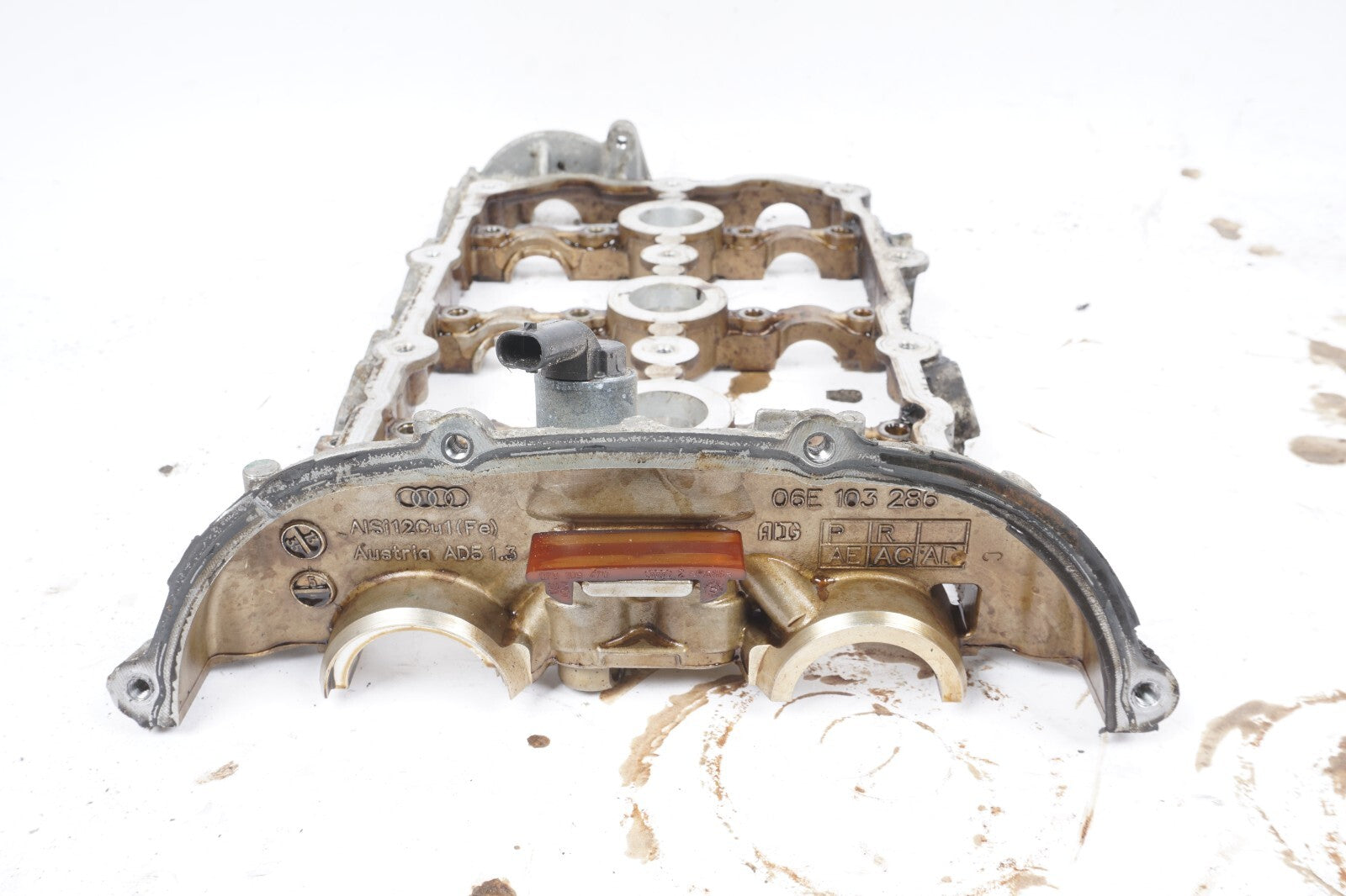 2013 - 2017 Audi A8L A8 3.0L Right Engine Cylinder Head Camshaft Cover  OEM