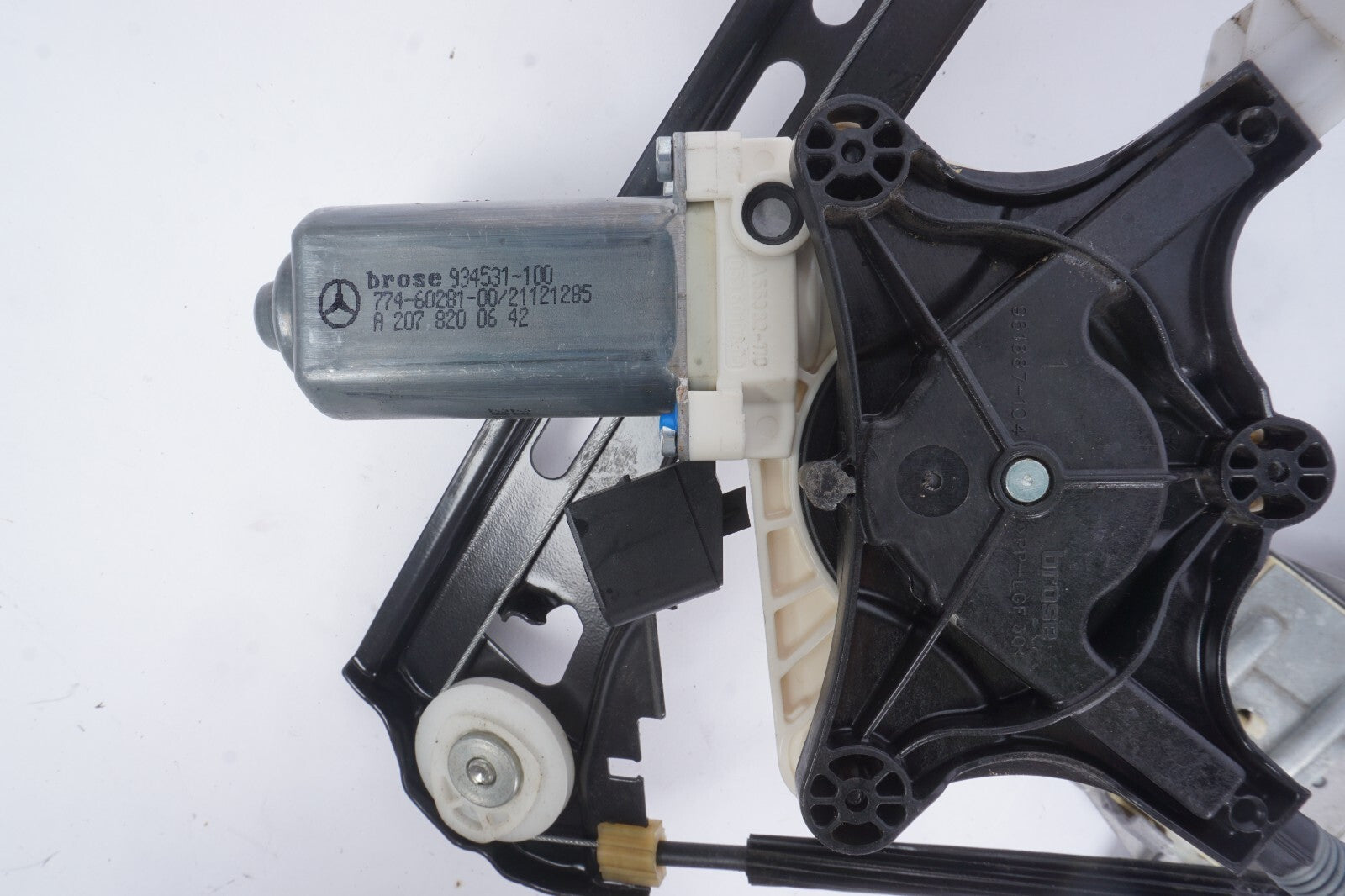 10-17 Mercedes W207 E350 E550 Coupe Front Right Window Regulator & Motor OEM