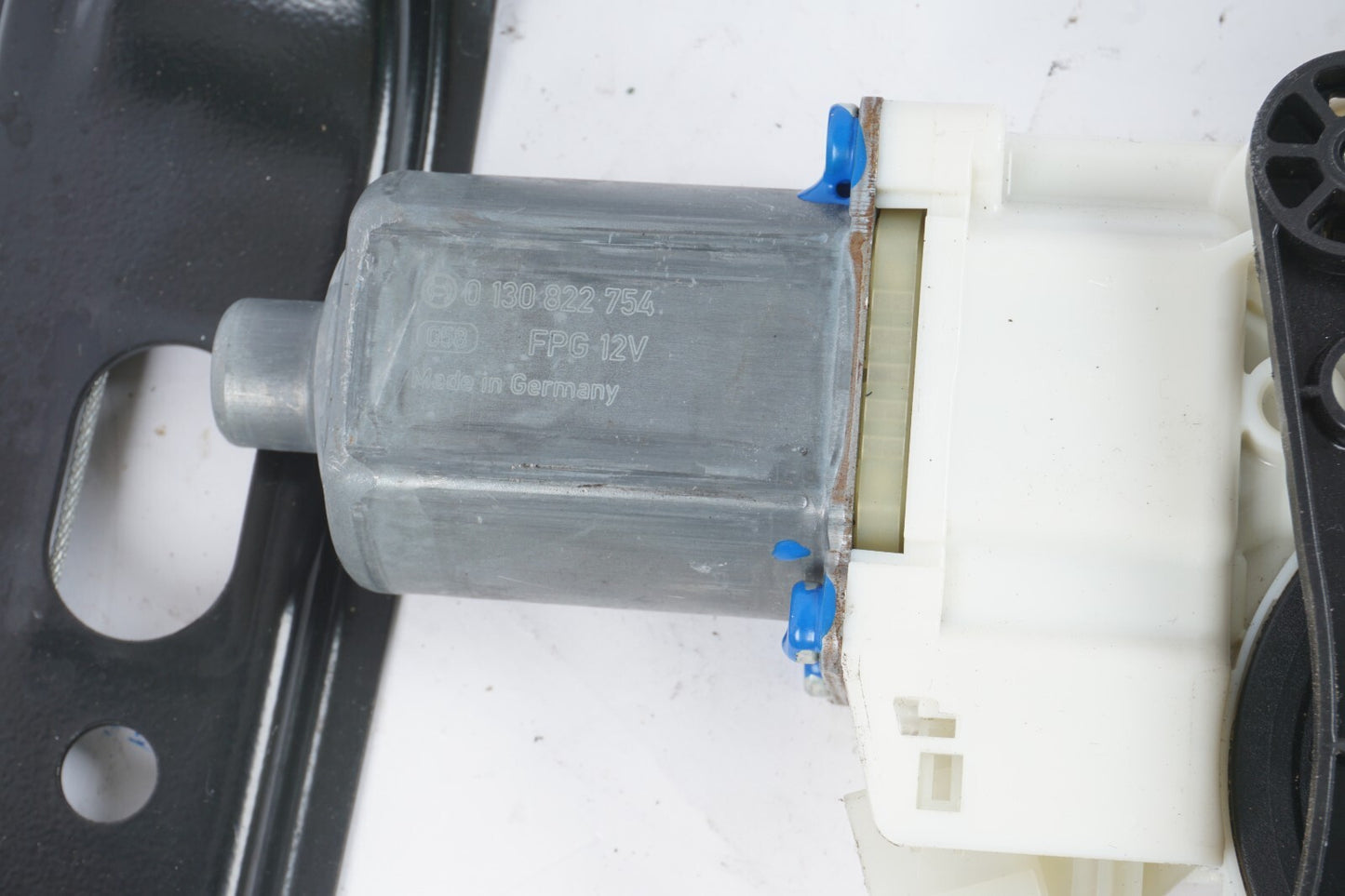 14 - 17 Mercedes S550 W222 FRONT RIGHT PASSENGER WINDOW REGULATOR & MOTOR OEM