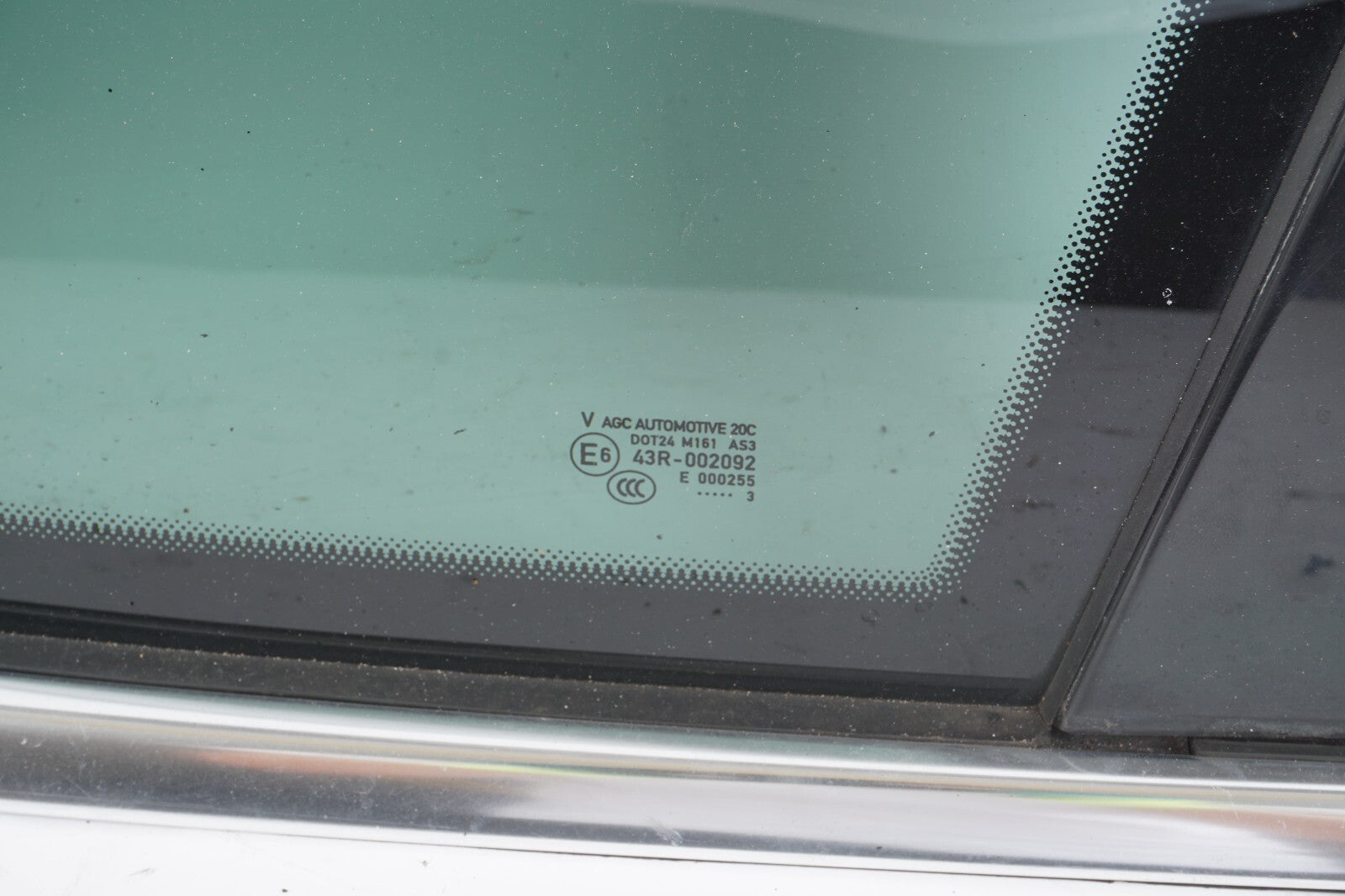 11-18 PORSCHE CAYENNE RIGHT QUARTER WINDOW GLASS PRIVACY TINT 7P5845298HB