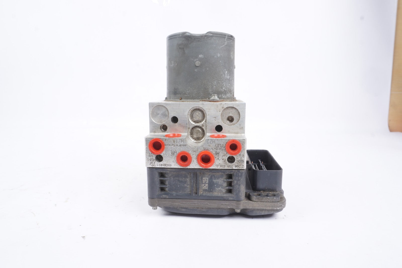 2011 - 2014 Audi A8 Quattro ABS Anti Lock Brake Pump Module OEM