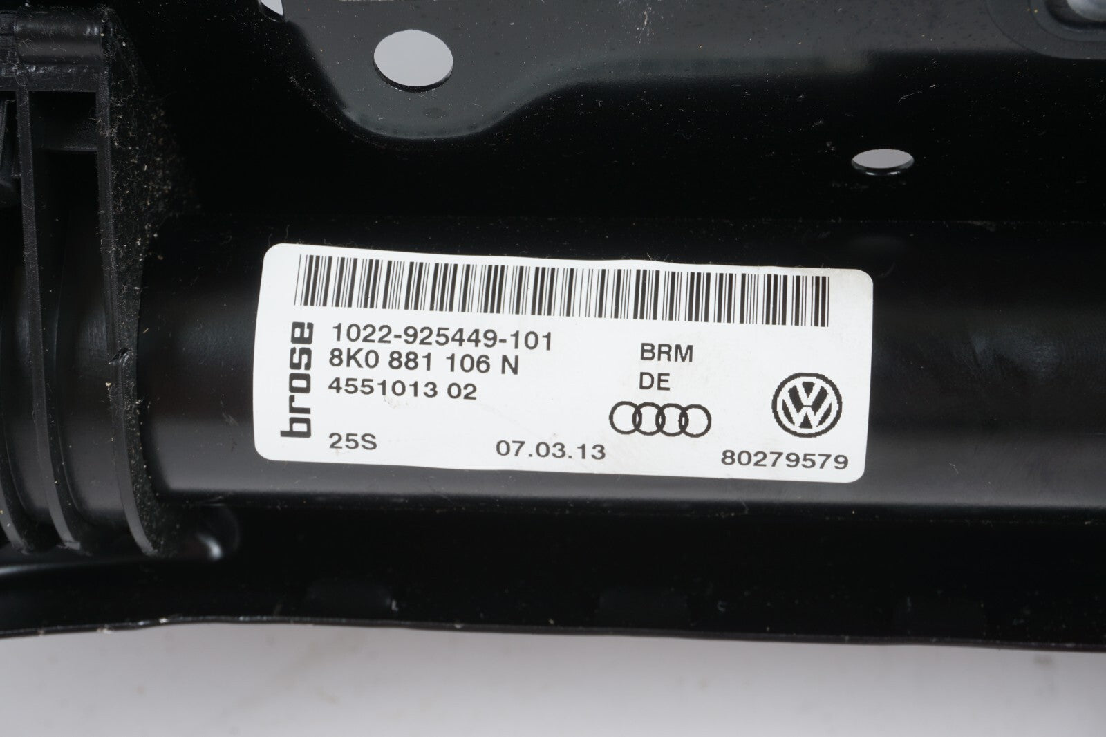 2011-2018 PORSCHE CAYENNE FRONT RIGHT PASSENGER LOWER SEAT FRAME TRACK RAIL  OEM