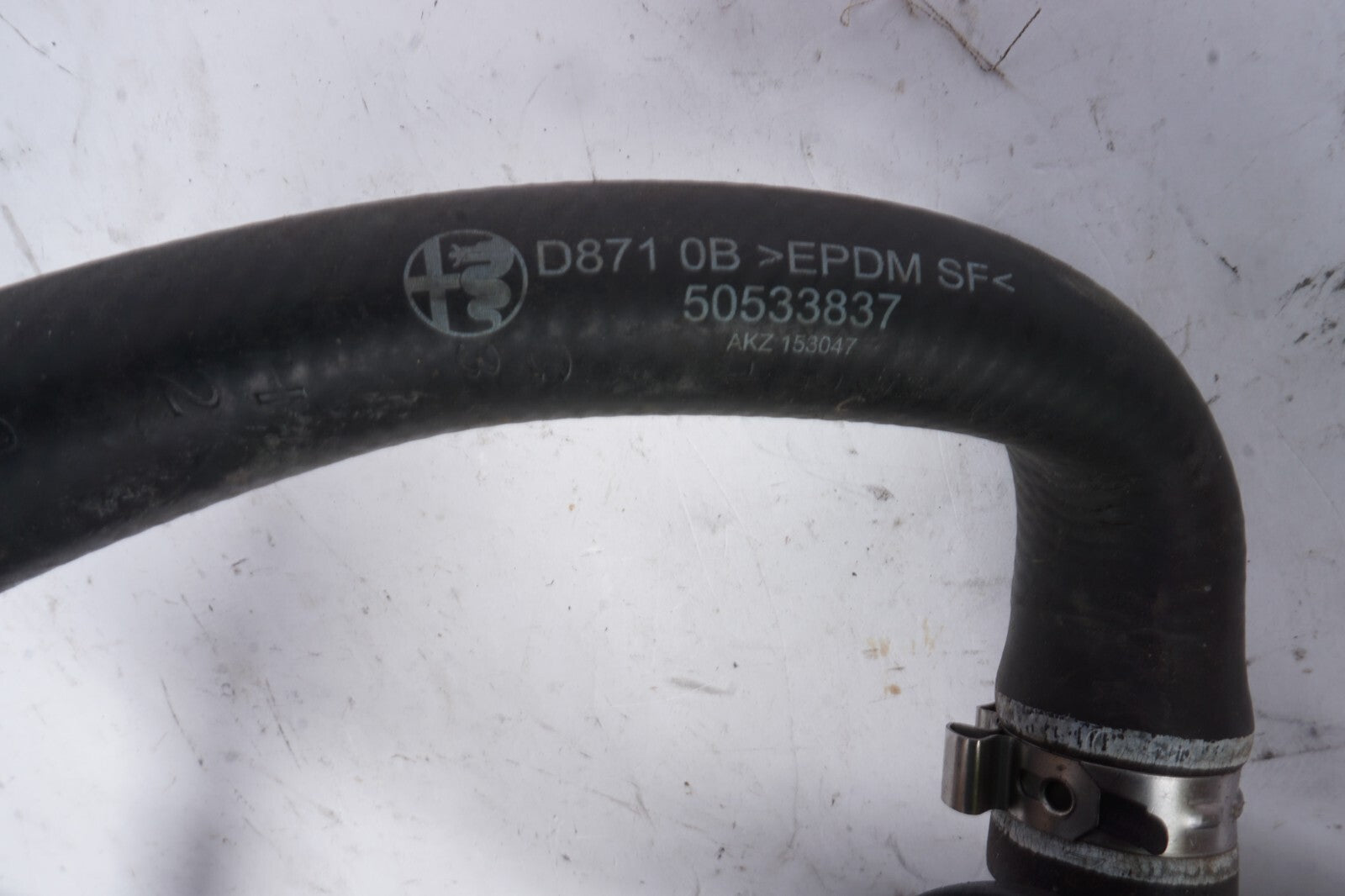 2017 - 2025 ALFA ROMEO GIULIA 2.0L WATER PUMP COOLANT HOSE PIPE 50553231 OEM