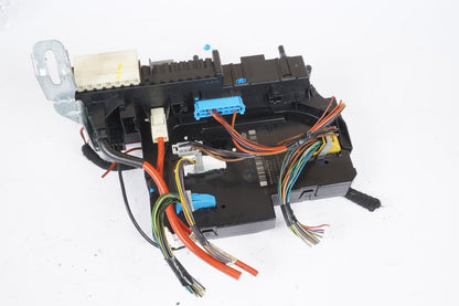 10-14 Mercedes W204 C300 C250 C350 Rear Fuse Relay Box Module 2049060105 OEM