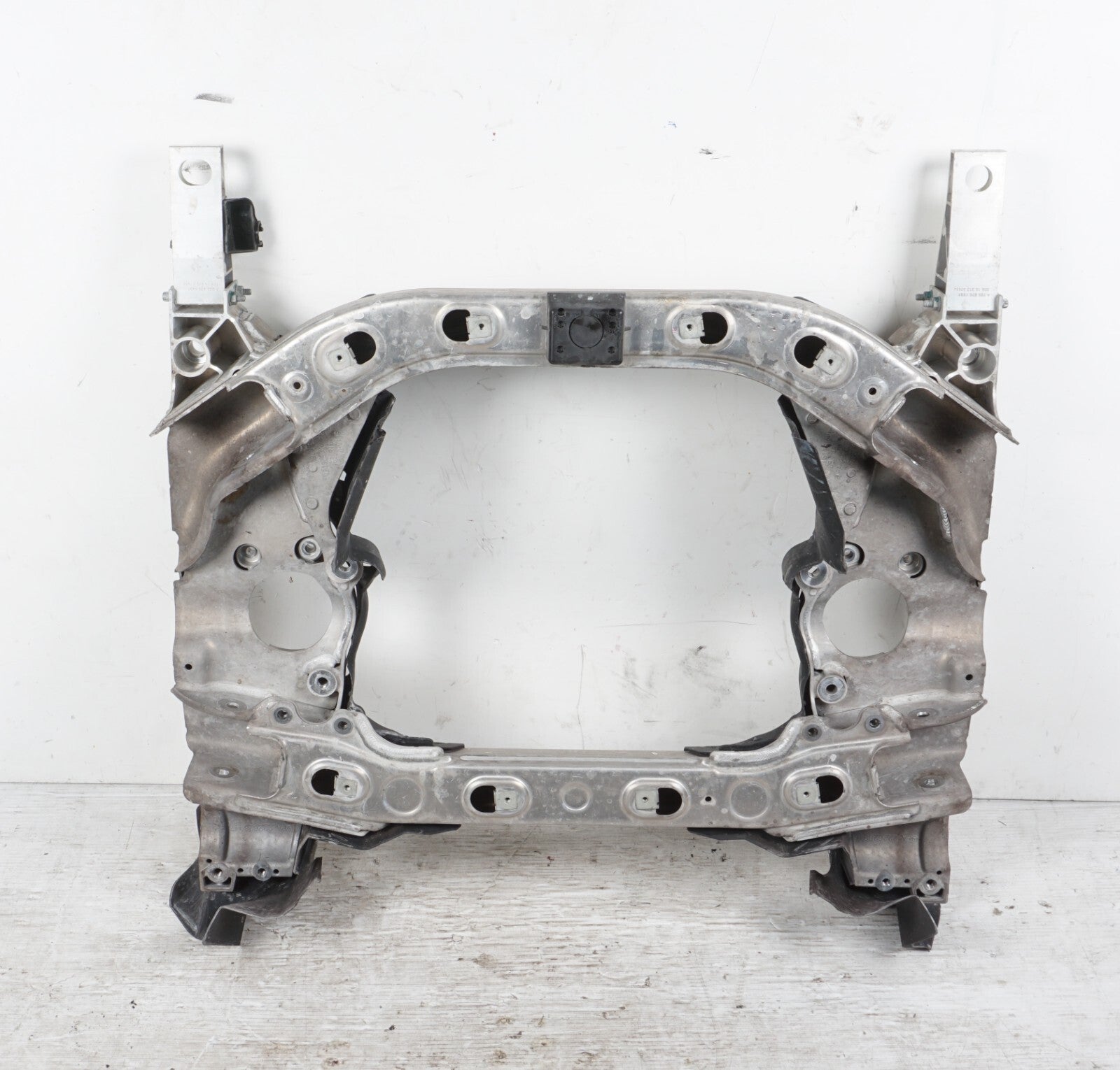 14-17 Mercedes S550 W222 Front Suspension Subframe OEM