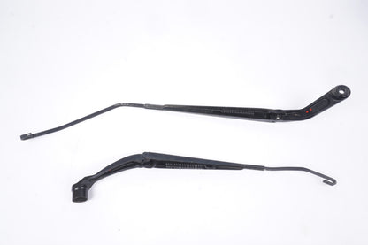2012 2019 FIAT 500 LEFT & RIGHT WINDSHIELD WIPER ARMS PAIR OEM NO BLADES 