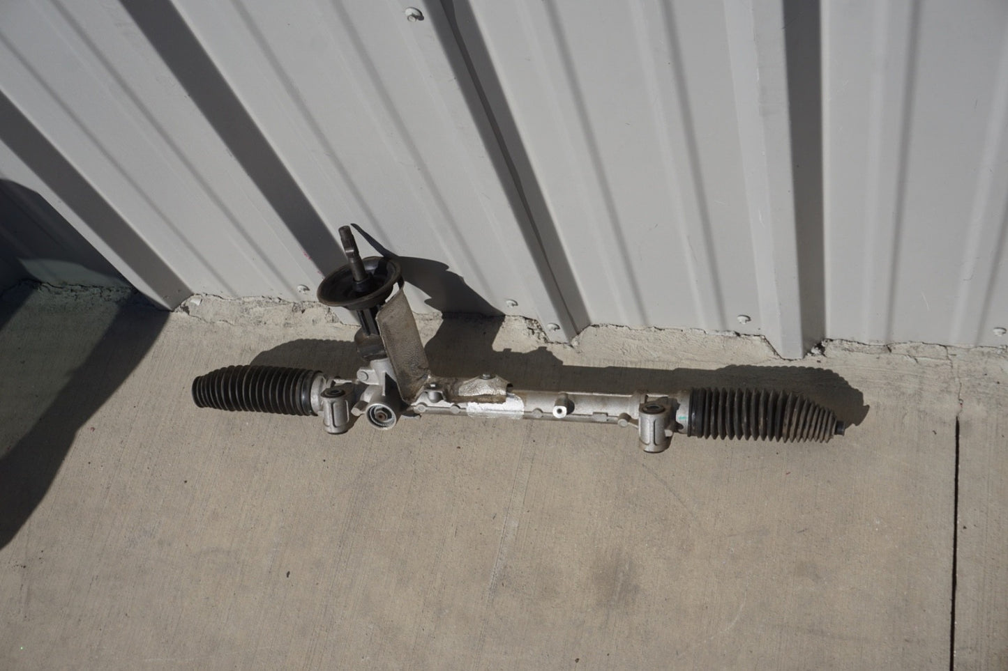 2016 - 2019 Jeep Renegade Steering Rack OEM