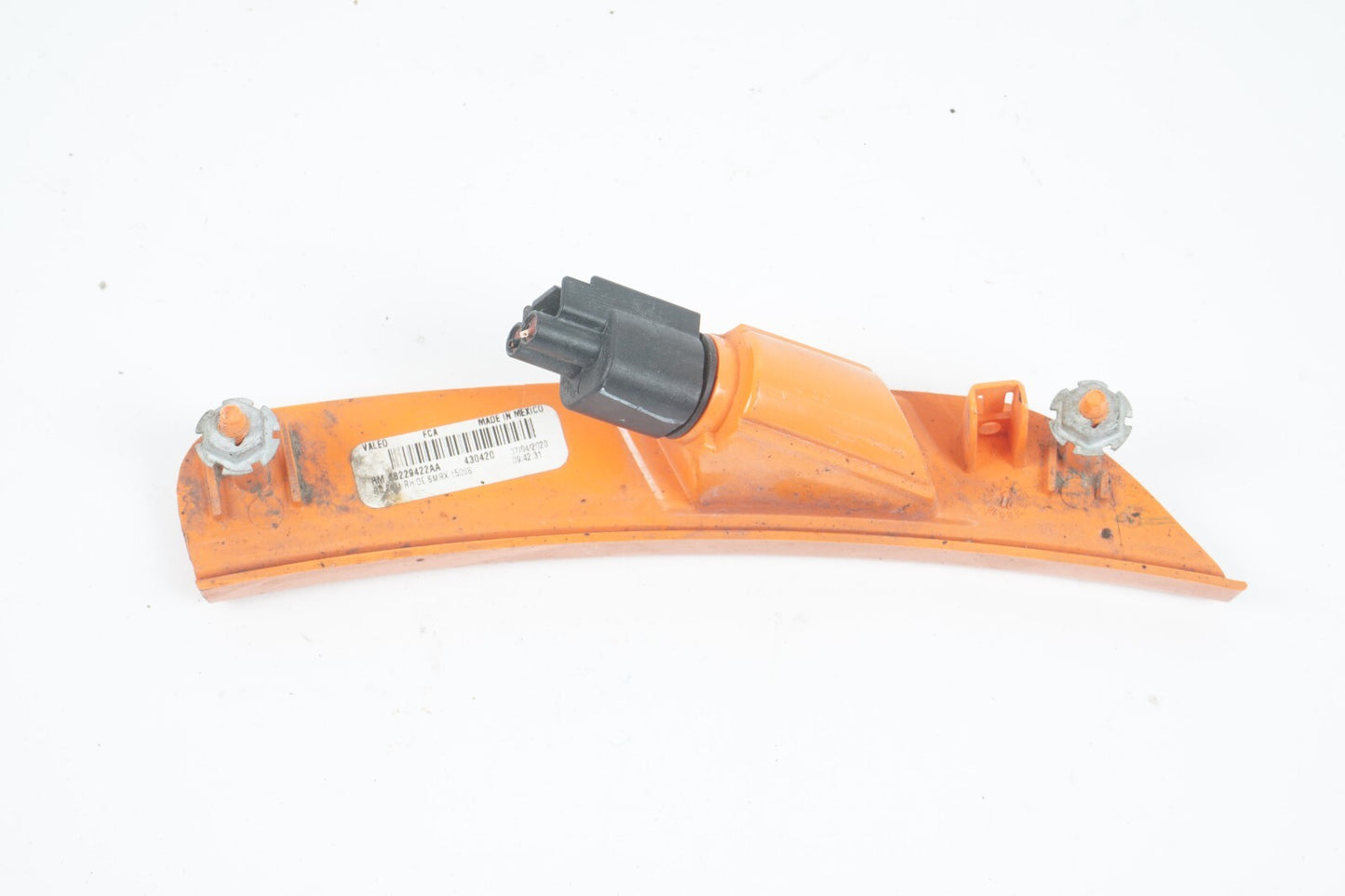 17-20 CHRYSLER PACIFICA FRONT RIGHT SIDE MARKER LIGHT LAMP 68229422AA OEM