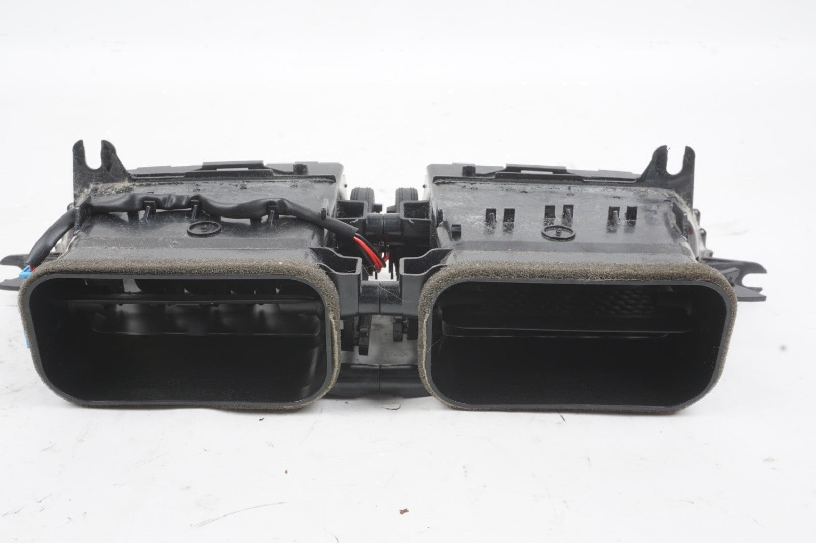2012 - 2014 Mercedes C250 Front Center Dashboard Air Vent OEM