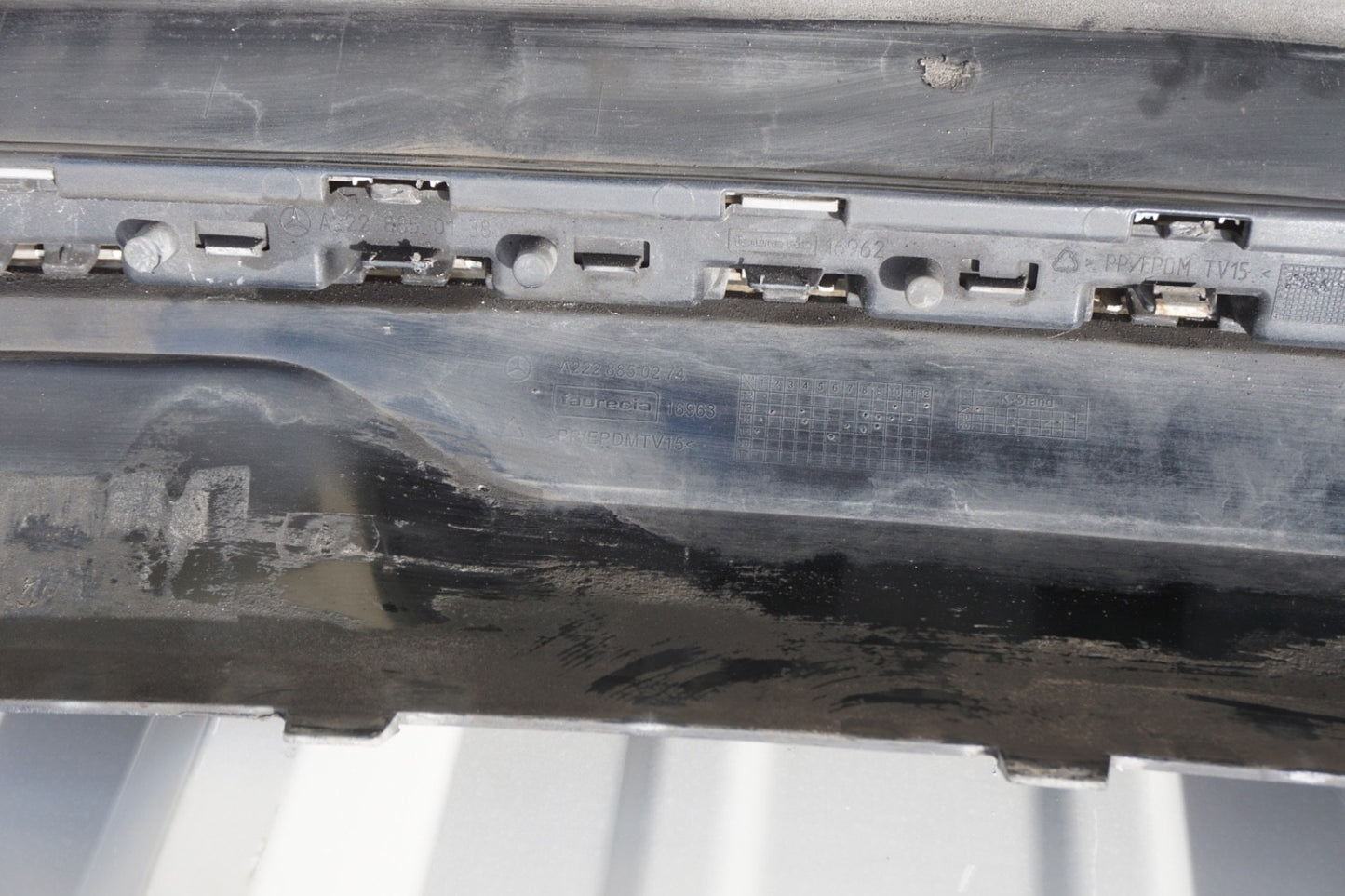 2014 - 2017 Mercedes S550 AMG W222 Rear Bumper Lower Valance Cover Diffuser Trim