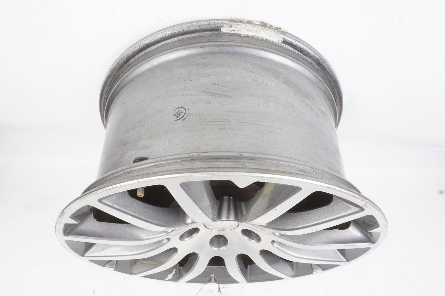 2014 - 2018 Maserati Ghibli 18" OEM Rim Wheel Rear 96001 670010981