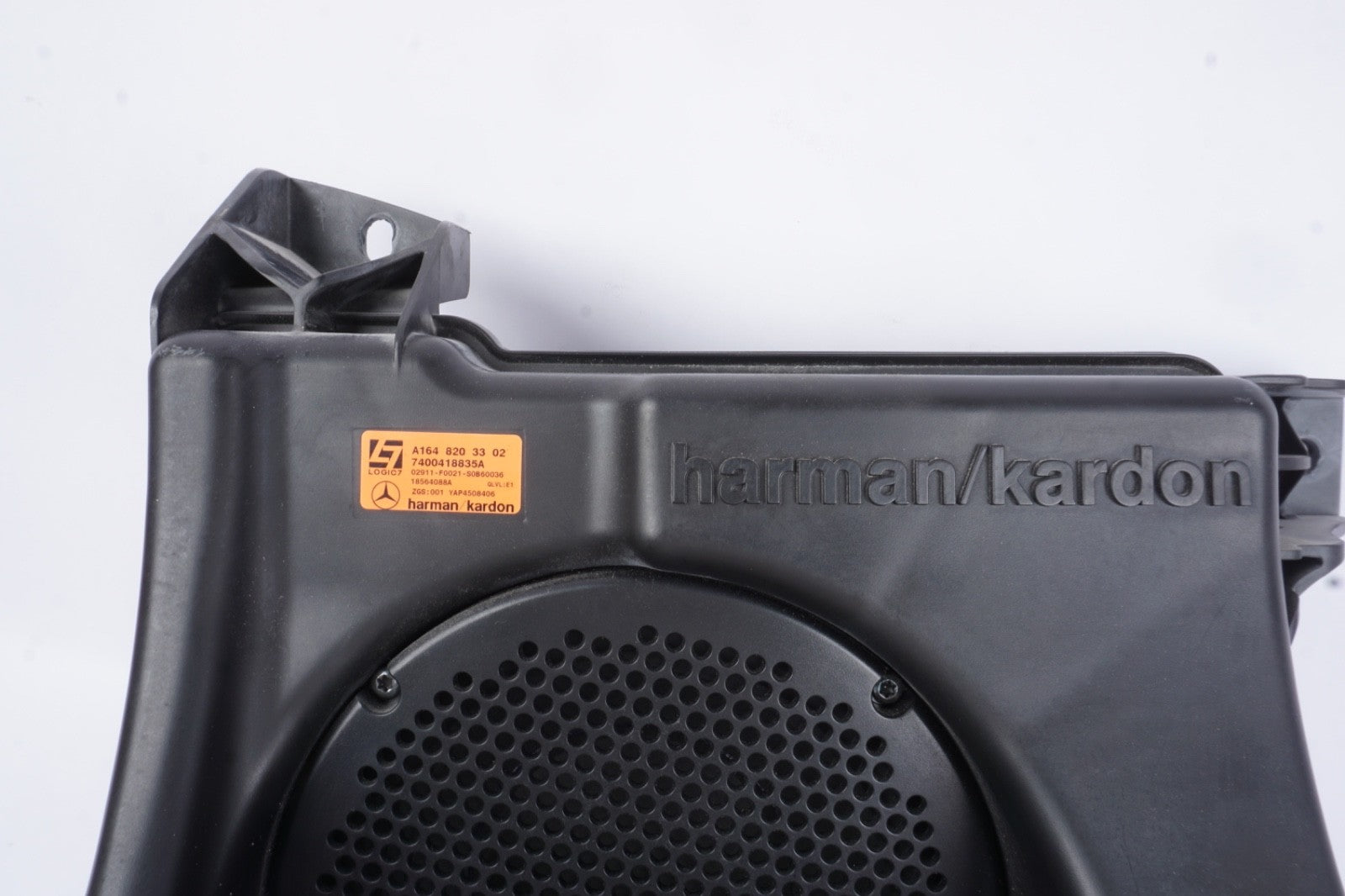 2009 - 2011 MERCEDES ML350 OEM Harmon/Kardon Subwoofer A1648203302