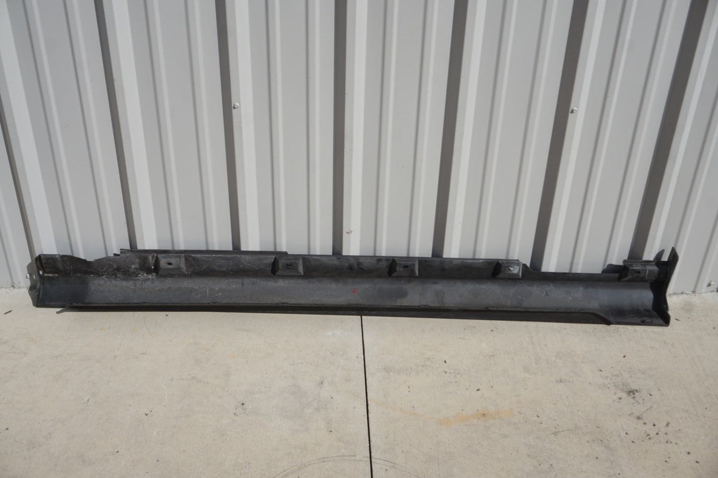2012 - 2018 FORD FOCUS LEFT SIDE ROCKER MOLDING LOWER PANEL OEM BM51A10155AL