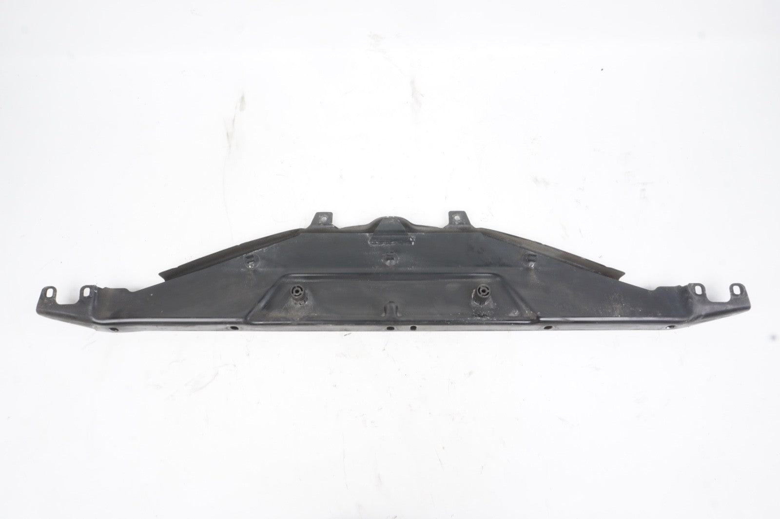 2012 - 2018 BMW 650i 640i F13 RADIATOR CORE UPPER SIGHT SHIELD COVER PANEL OEM