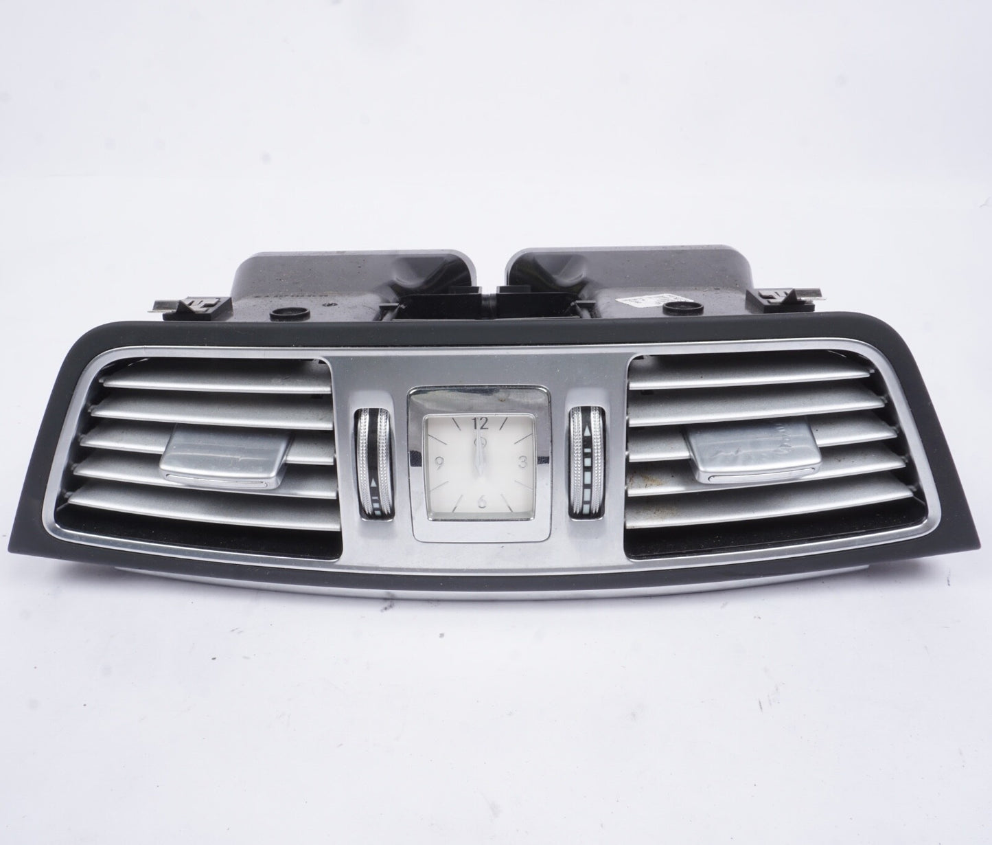 14-16 MERCEDES E350 COUPE  CONVERTIBLE CENTER DASH TRIM AIR A/C HEATER VENT OEM