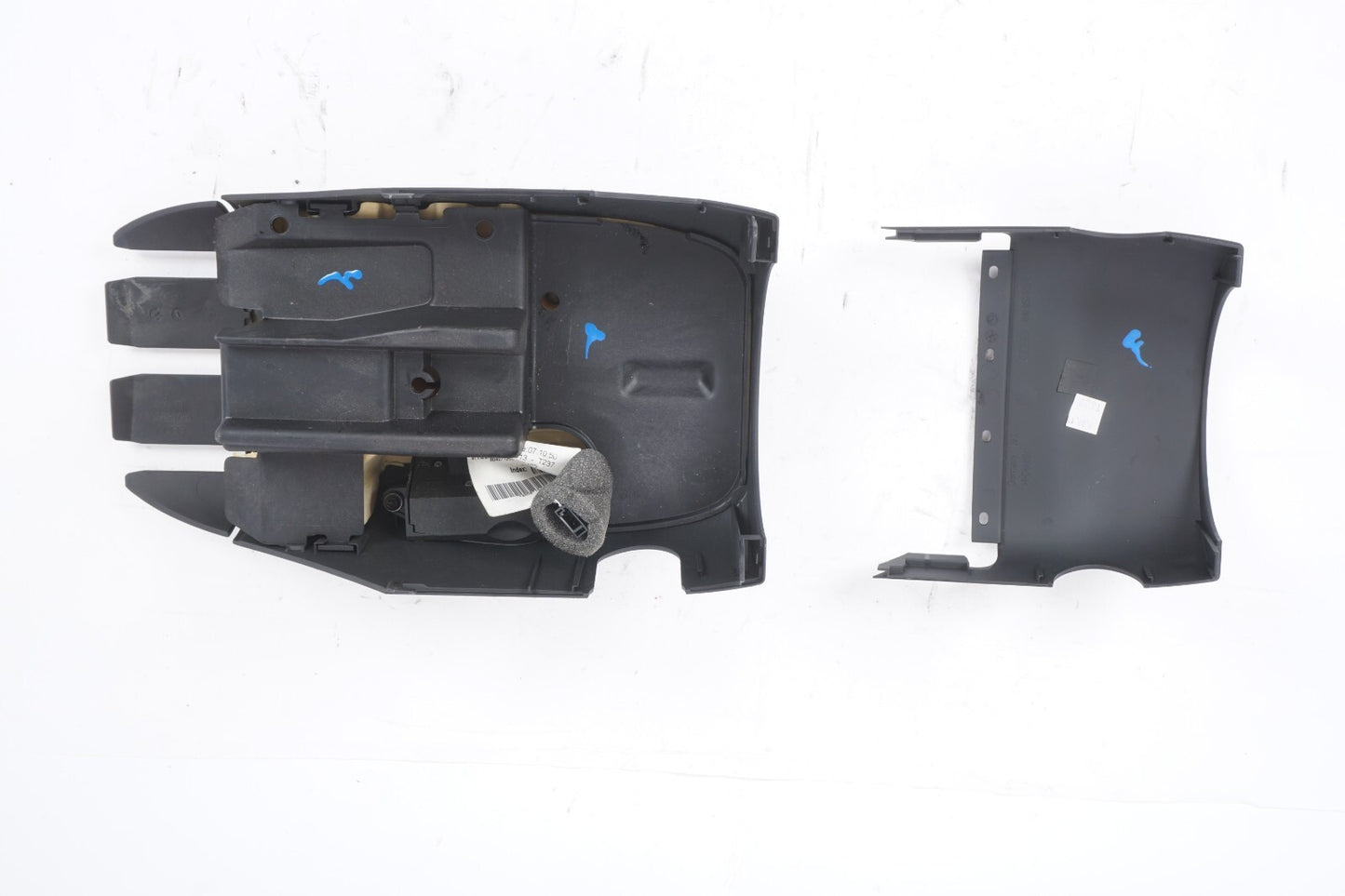 12-17 AUDI A8L A8 STEERING COLUMN COVER TRIM   OEM