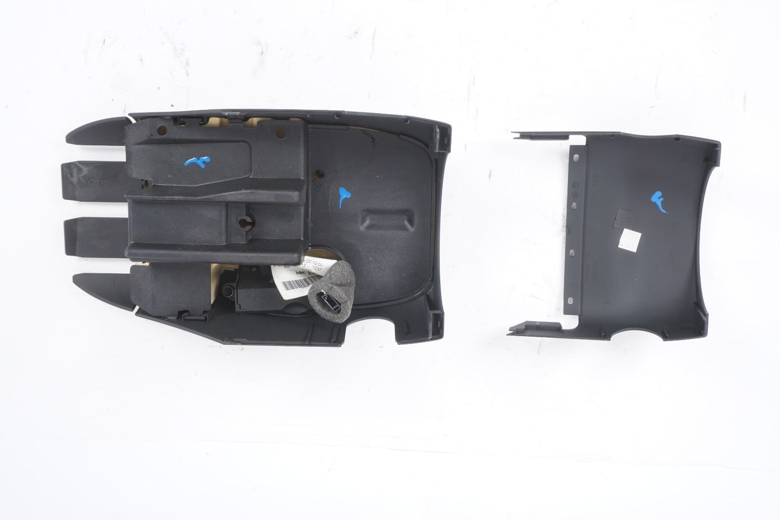 12-17 AUDI A8L A8 STEERING COLUMN COVER TRIM   OEM