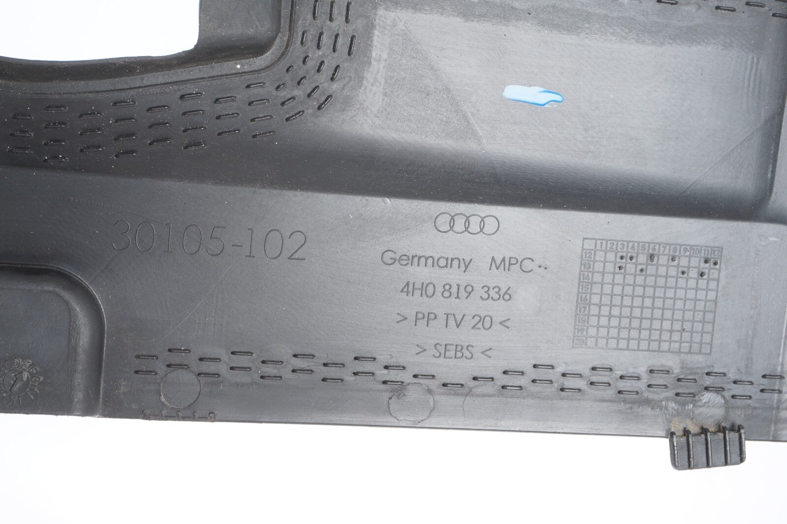 12-17 AUDI A8L A8 FRONT COWL PANEL RAIN TRAY COVER PANEL LEFT & RIGHT OEM