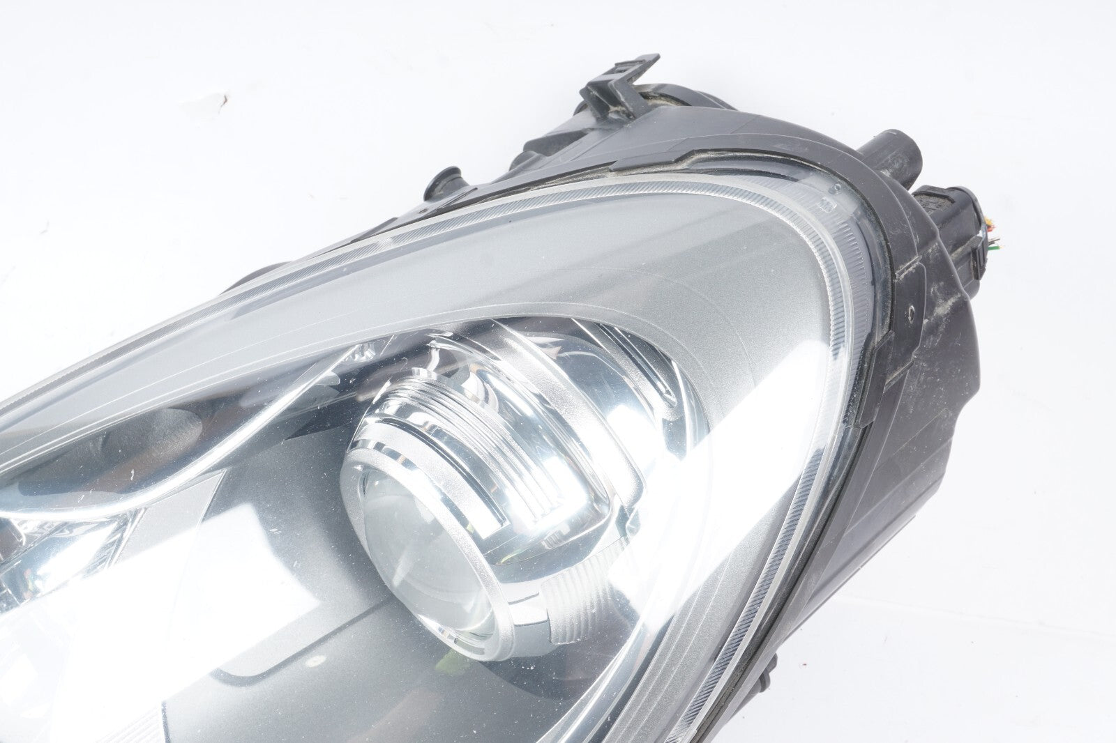 2011 - 2014 Porsche Cayenne 958 Headlight Left Driver Side Halogen OEM