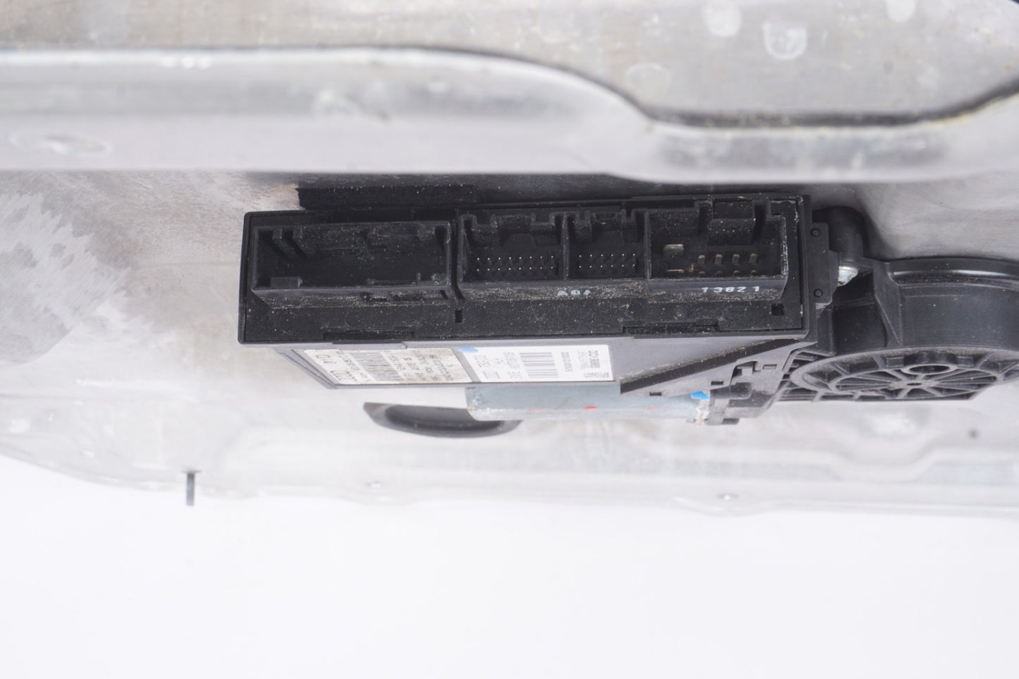 2004 - 2010 AUDI LONG D3 A8L QUATTRO REAR LEFT DRIVER WINDOW REGULATOR LWB OEM