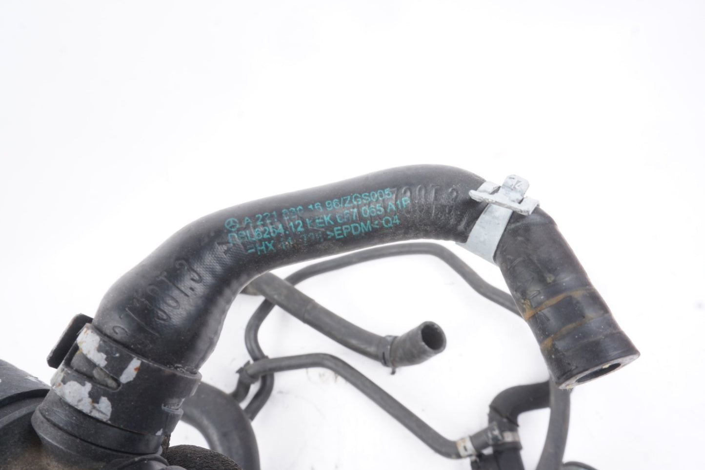 2007 - 2011 Mercedes S550 Engine Cooling Hose Line SET OEM