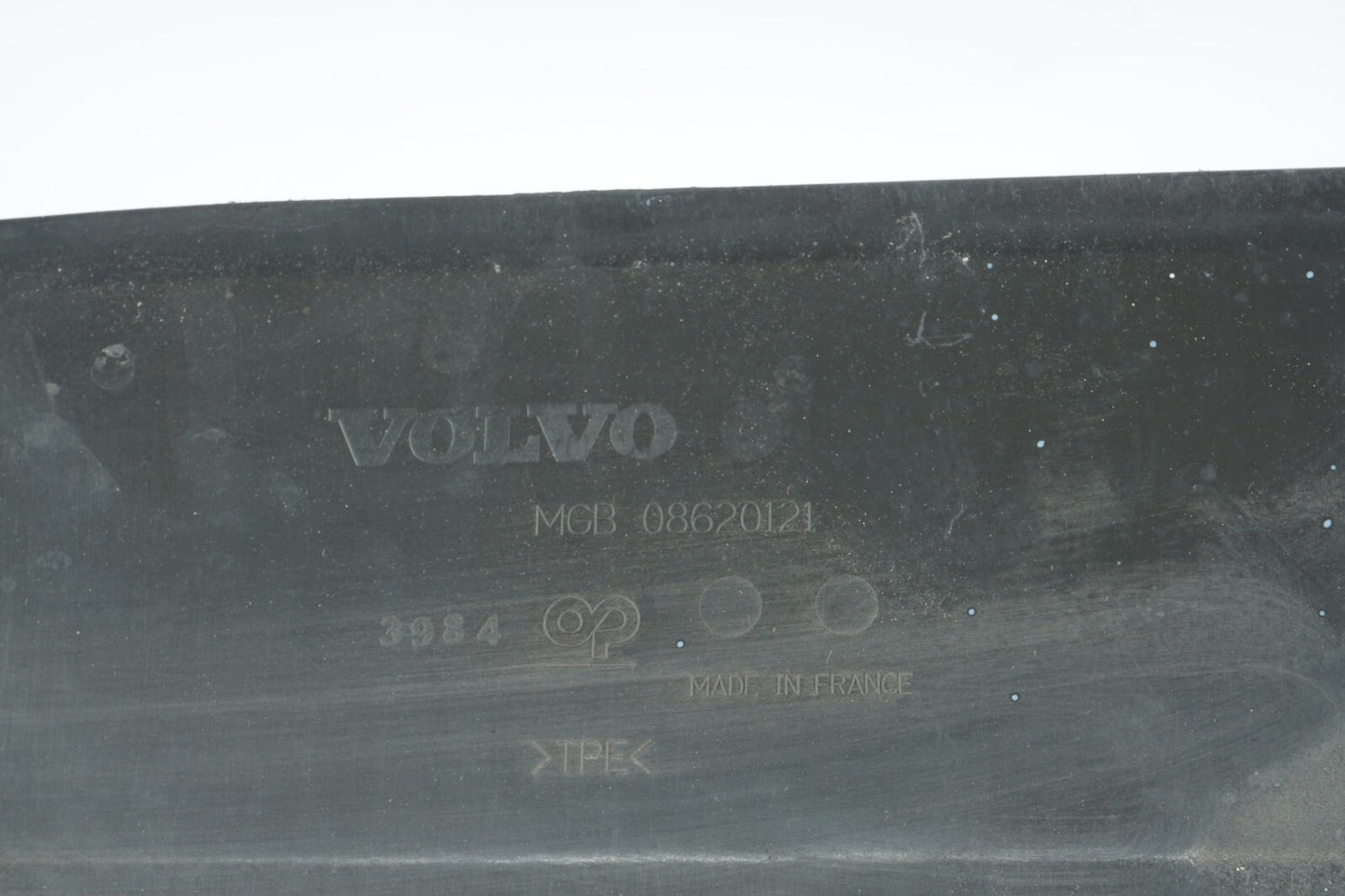 2006-2013 VOLVO C70 Radiator Air Duct Assy 30678470 OEM
