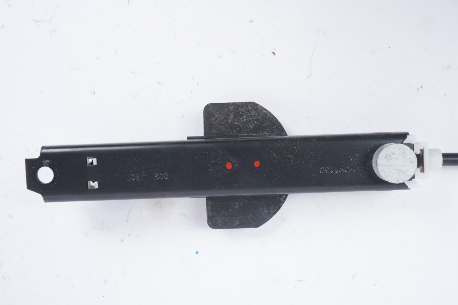 2004 - 2010 Audi A8 A8L Front Right Passenger Seat Belt Adjustment Actuator OEM