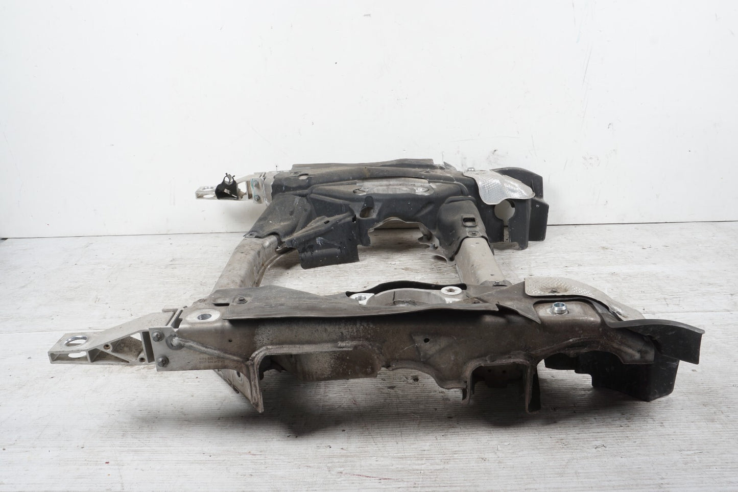 14-17 Mercedes S550 W222 Front Suspension Subframe OEM