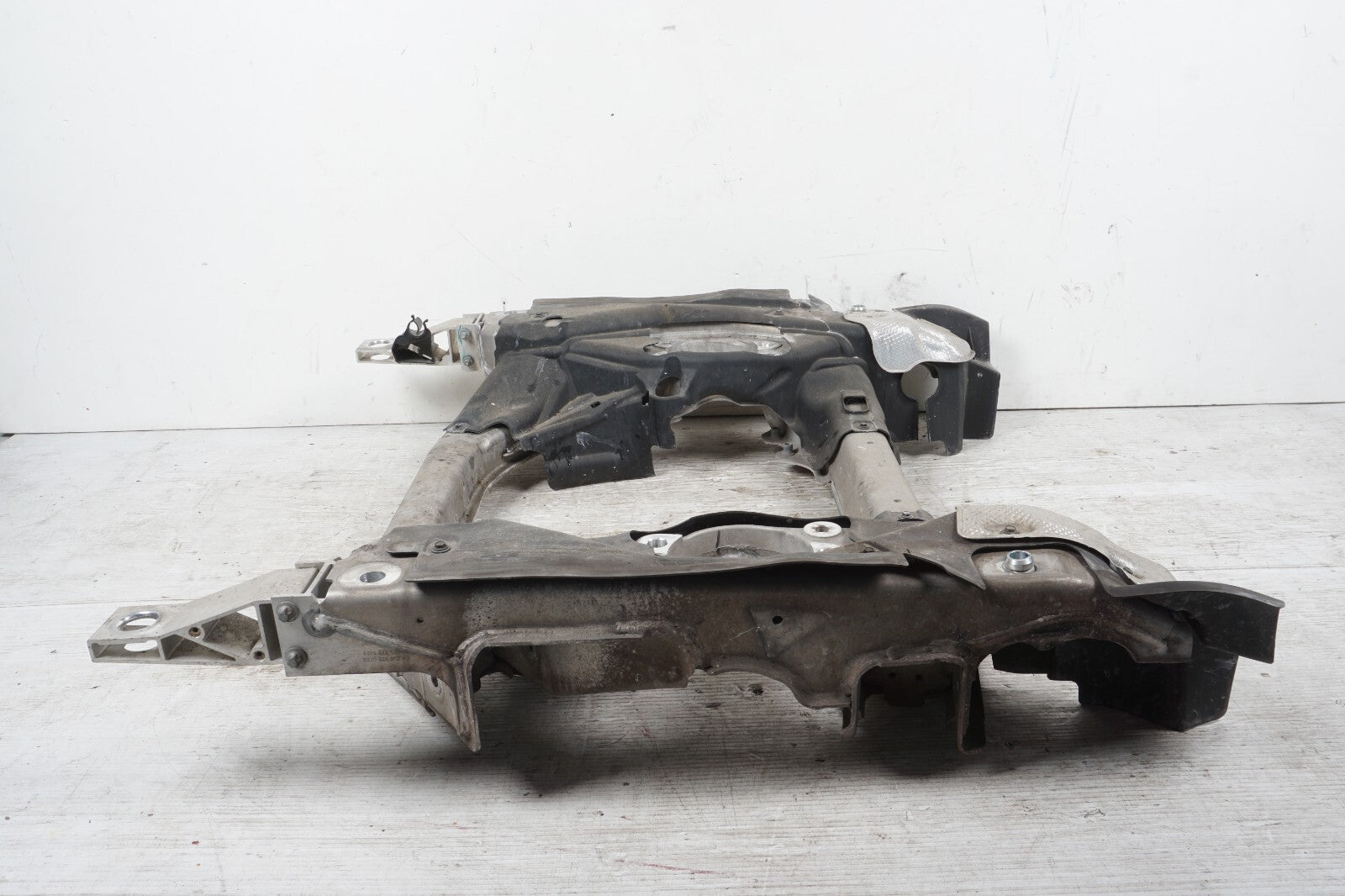 14-17 Mercedes S550 W222 Front Suspension Subframe OEM