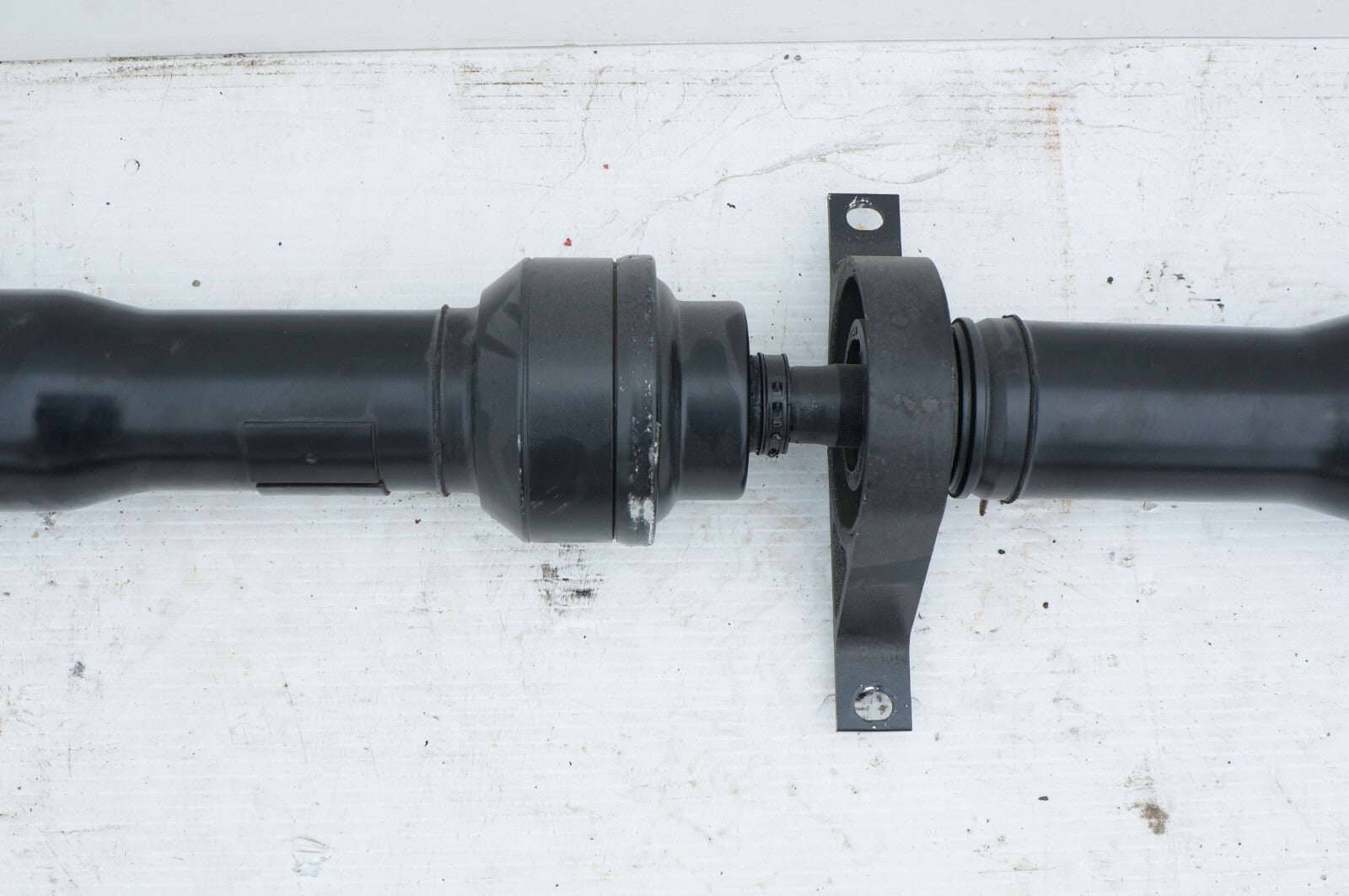 14-17 MASERATI QUATTROPORTE 3.0L RWD REAR DRIVESHAFT 06700085420 OEM