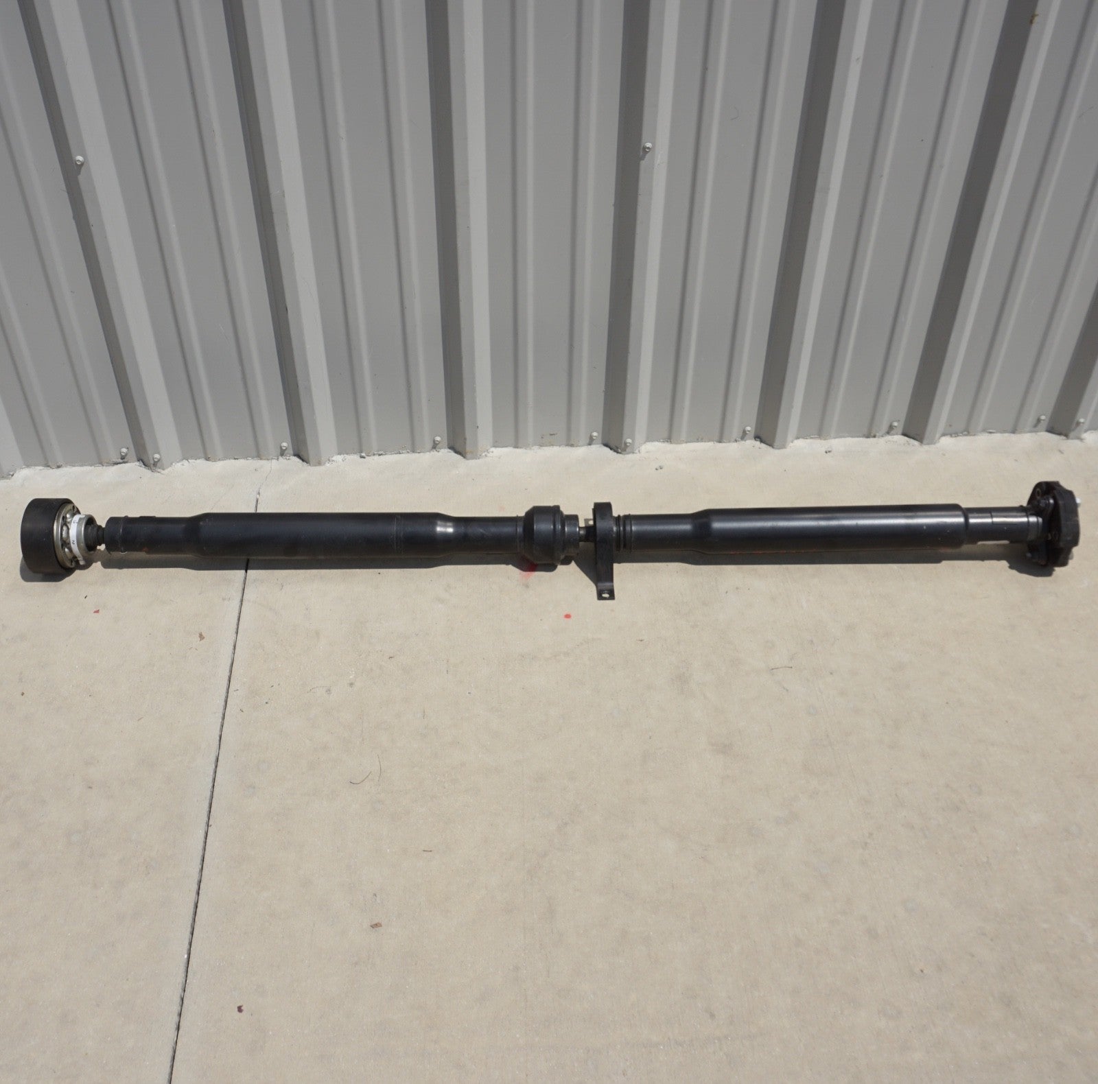 2014 - 2017 Maserati Ghibli 3.0L RWD Rear Drive Shaft Propeller 670008545 OEM