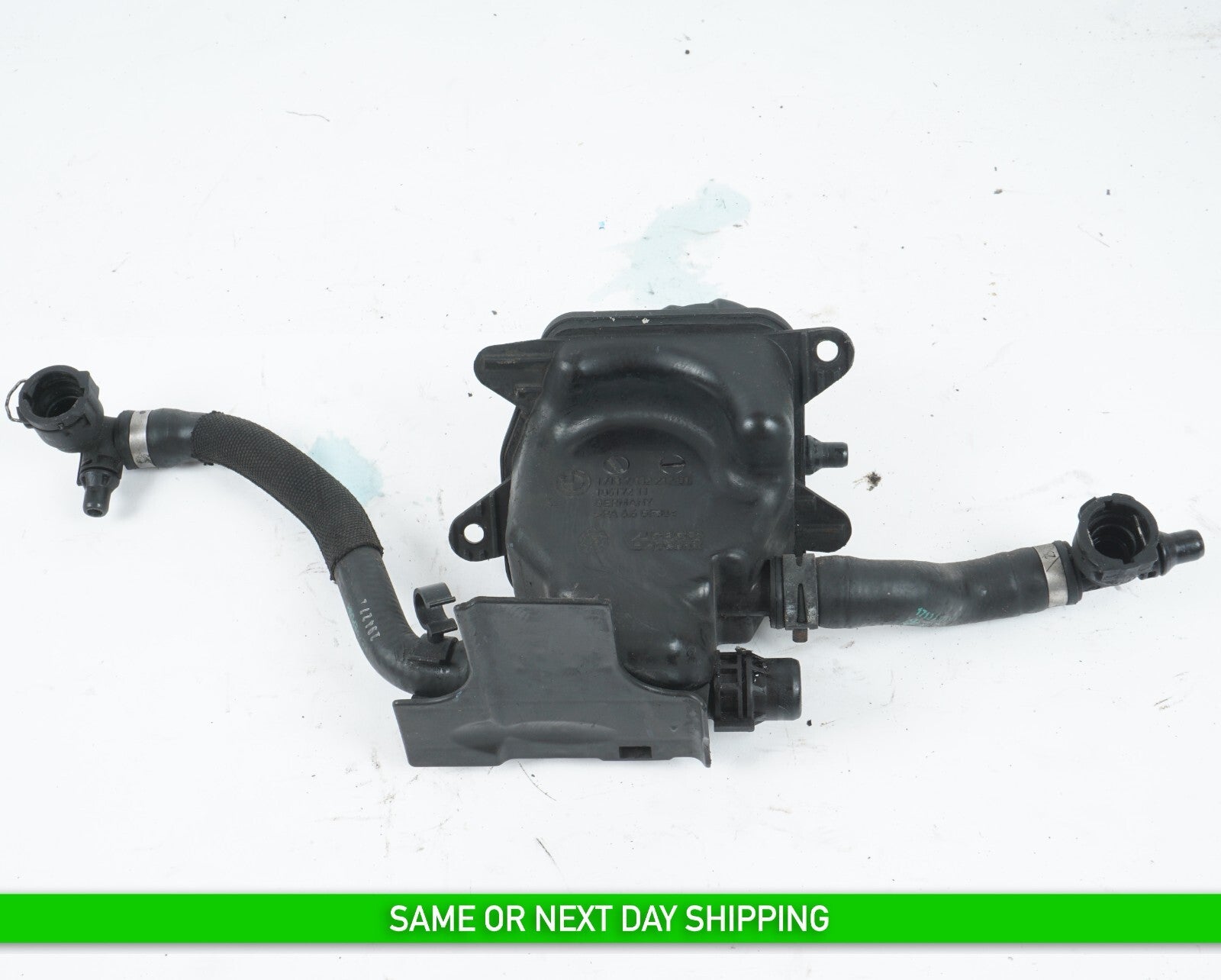2012 - 2016 BMW 650i ENGINE COOLANT RESERVOIR EXPANSION TANK 17137632212  OEM