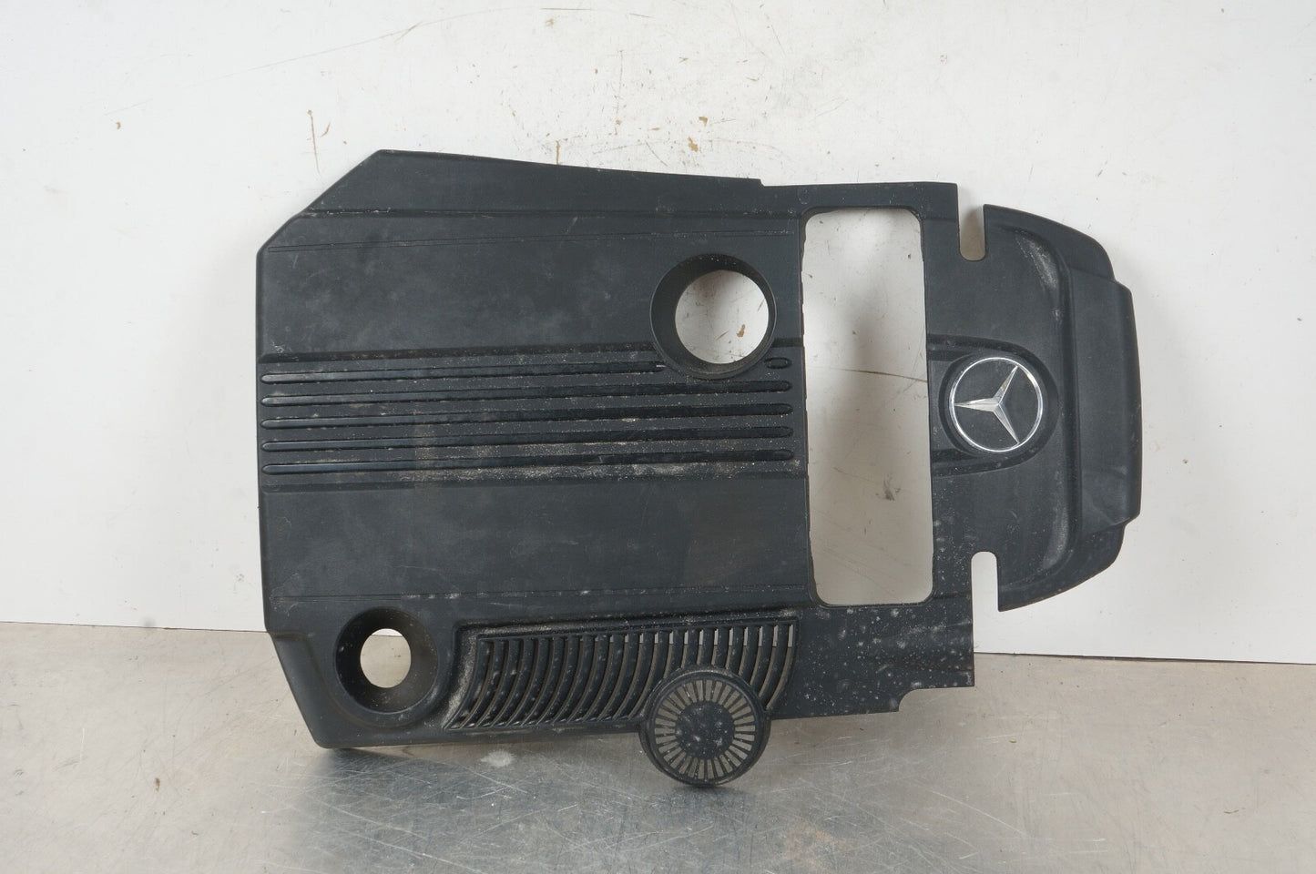 12-15 Mercedes W204 C250 SLK250 Engine Motor Cover Trim Panel 2710101267 OEM