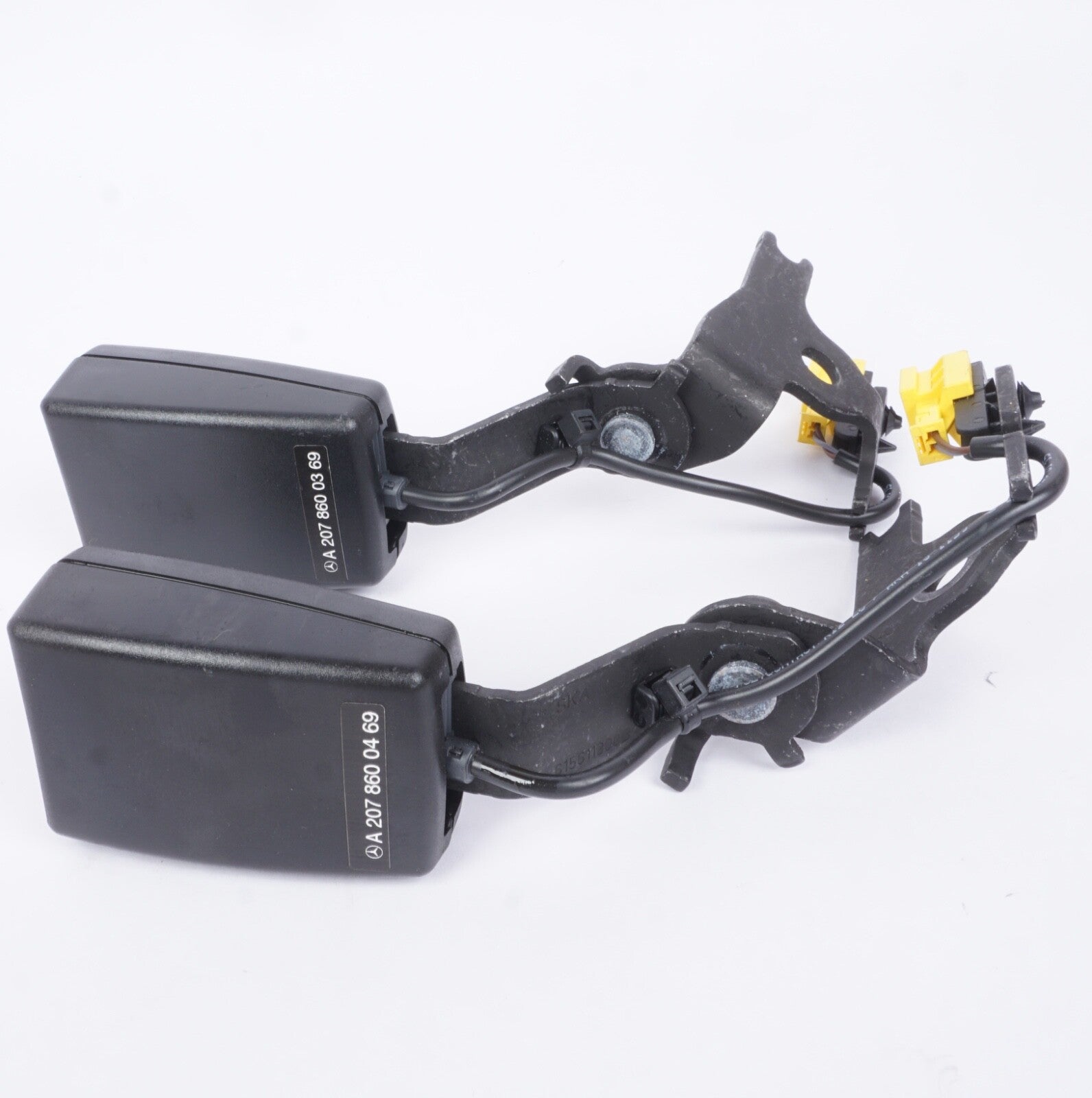 10-17 Mercedes W207 E350 E550 Rear Seat Belt Buckle Oem PAIR