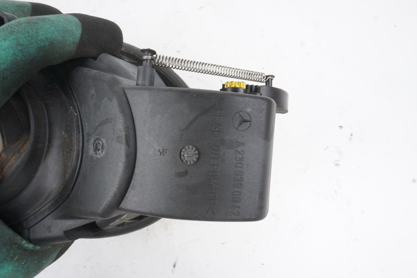 03-06 MERCEDES R230 FUEL TANK FILLER DOOR LID COVER ACTUATOR HOUSING SET OEM