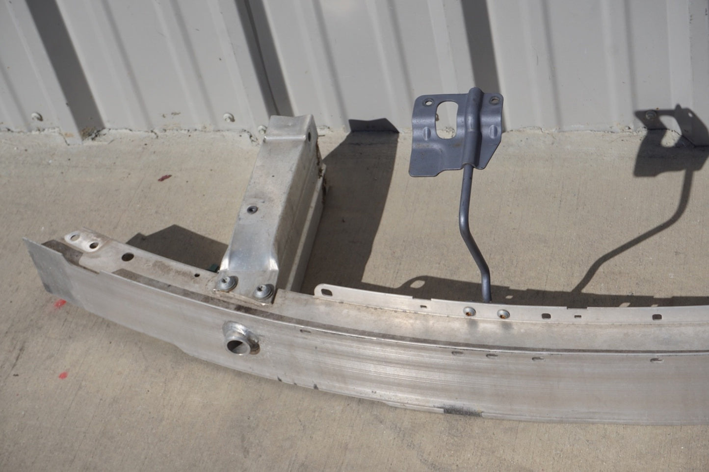 2010-2016Mercedes Benz E350 Coupe Convertible Front Bumper Reinforcement Support