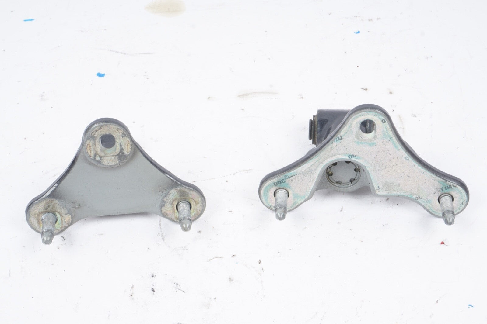 2012-2016 Mercedes E350 W207 OEM Left Driver Side Door Hinges