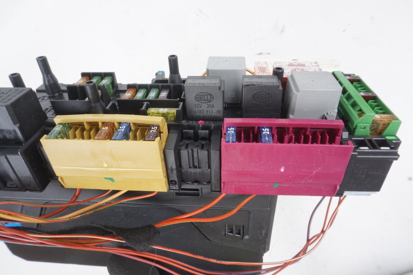 2012 - 2014 Mercedes C250 C350 Rear SAM Module Relay Fuse Box Assembly OEM